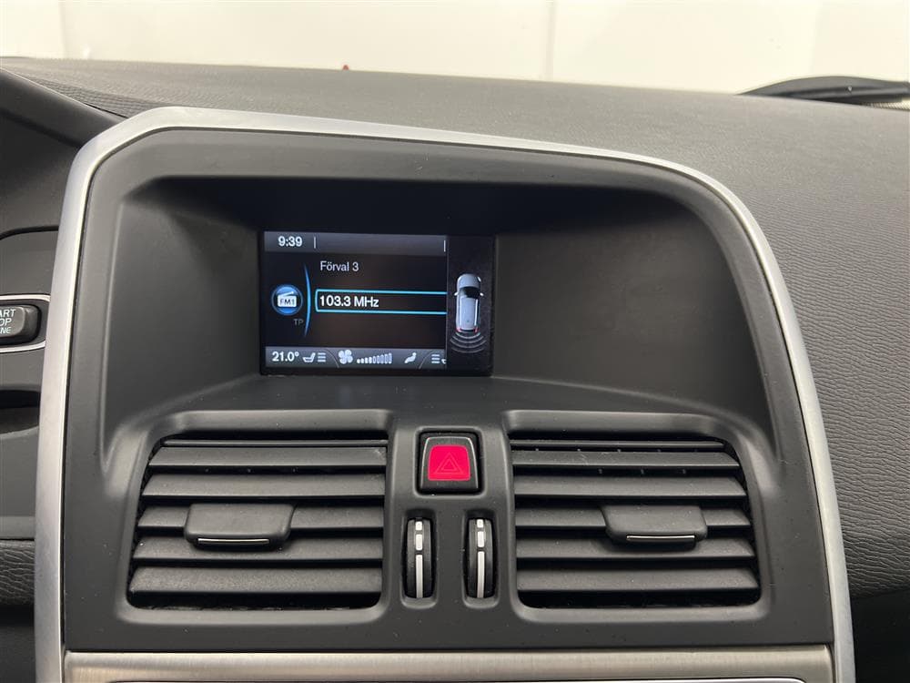 Volvo XC60 D3 AWD Summum VOC Värmare Pano Drag HELG KAMPANJinteriör
