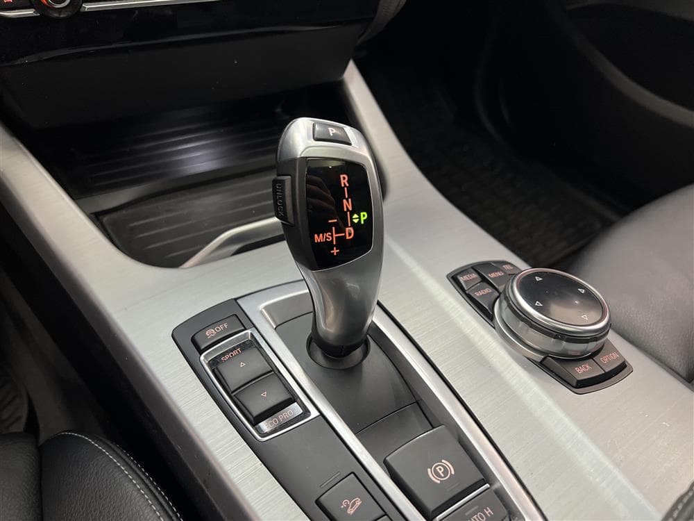 BMW X3 xDrive20d 190hk M Sport M-värm Pano Navi Drag H/Kinteriör