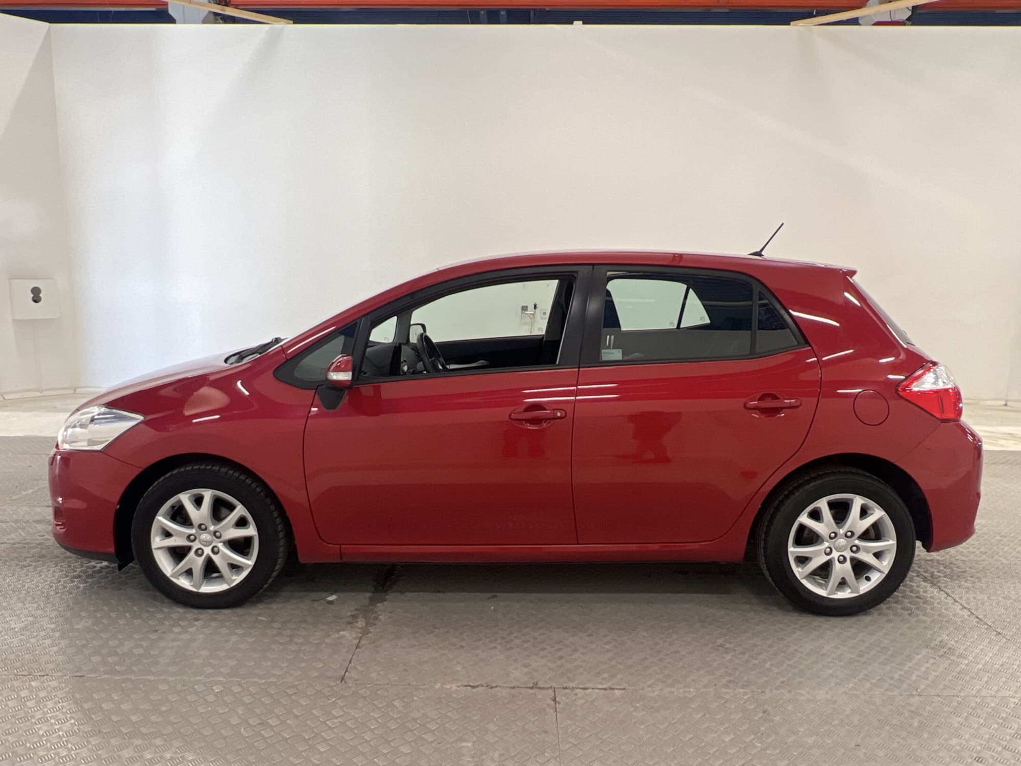 Toyota Auris 1.6 132hk 1 Brukare 1284kr