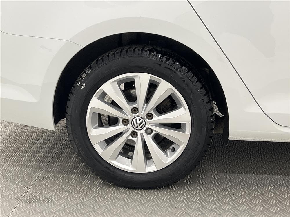 Volkswagen Golf SC 1.6 TDI 105hk B-kamera Navi 0.4l/milinteriör