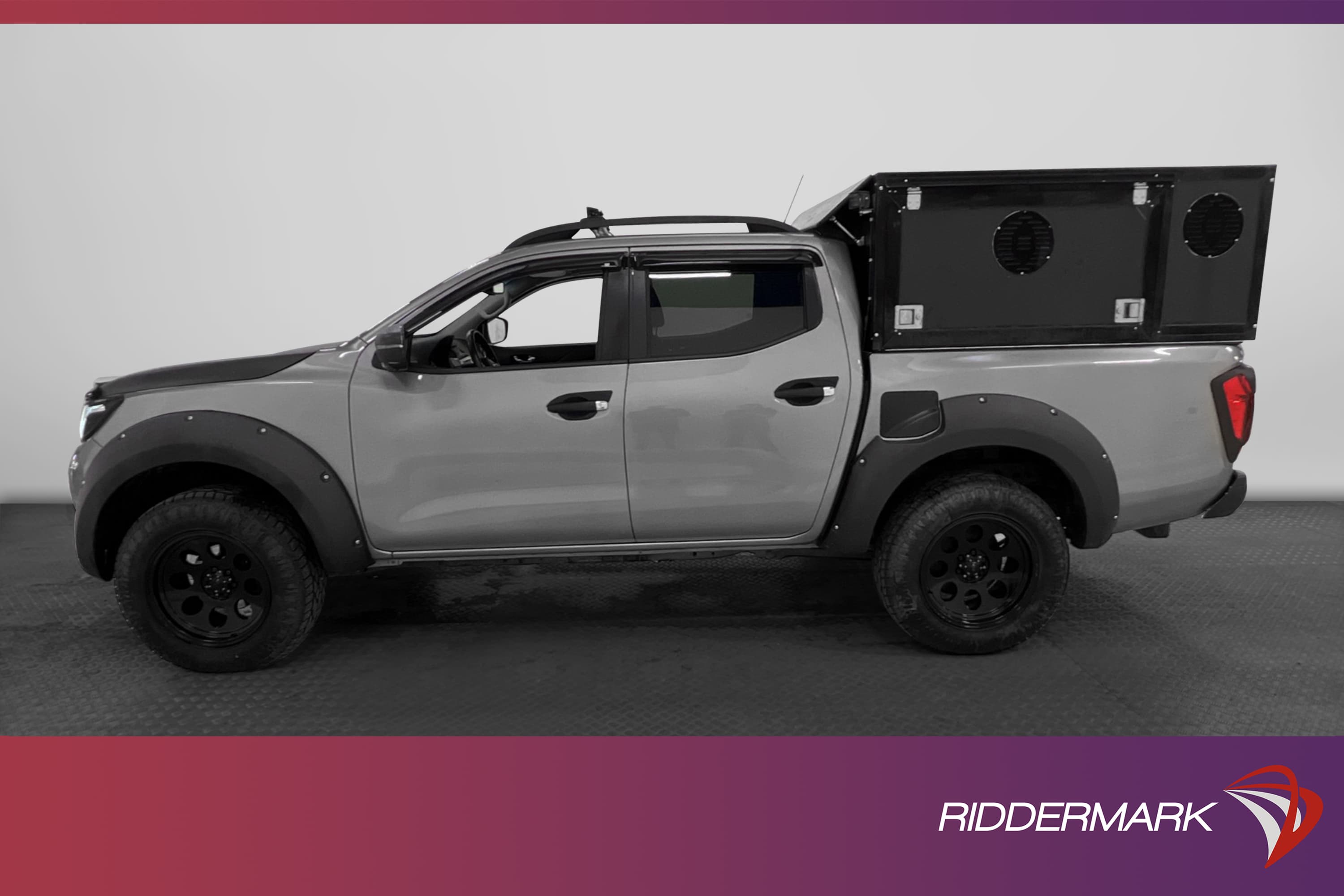 Nissan Navara Tekna 2.3 4WD Värmare Drag Diff Hundkåpa STUK