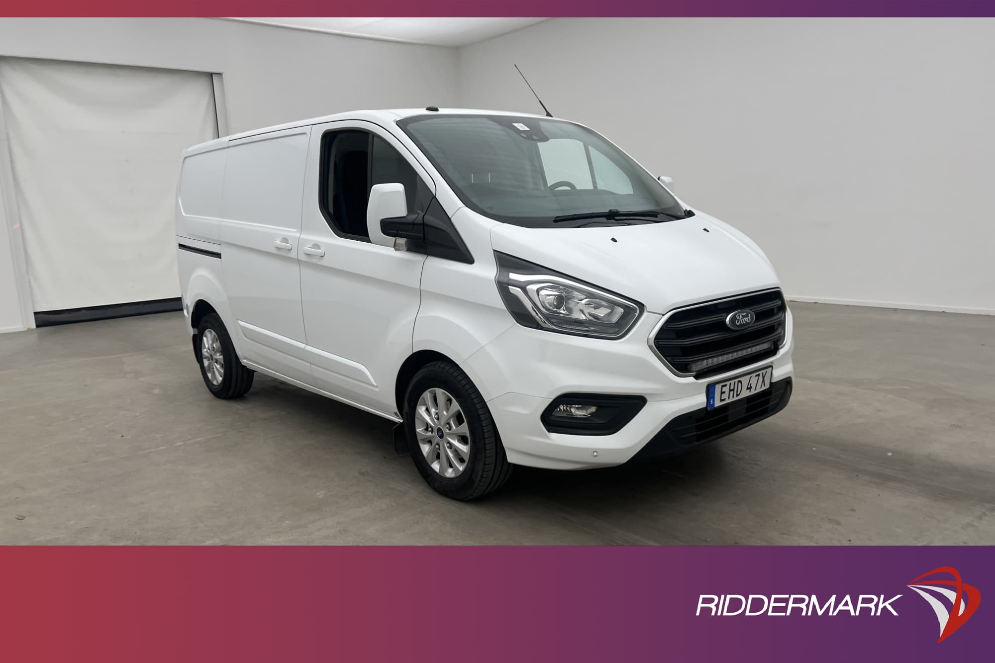 Ford Transit Custom 280 2.0TDCi D-Värm V-inredd CARPLAY Moms