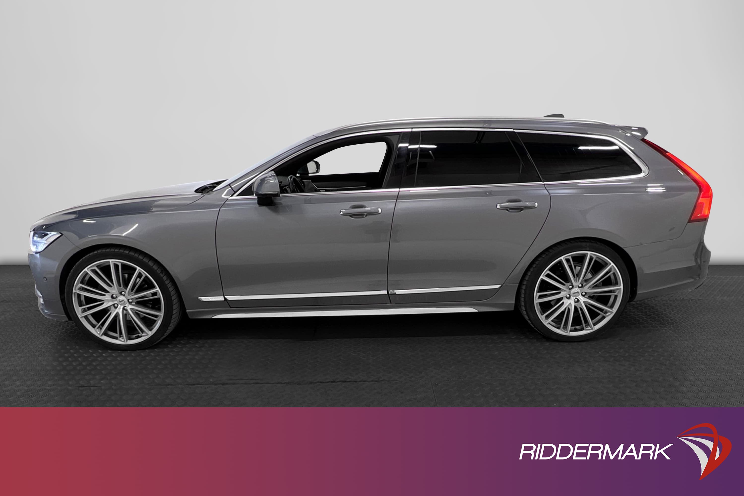 Volvo V90 D5 235hk AWD