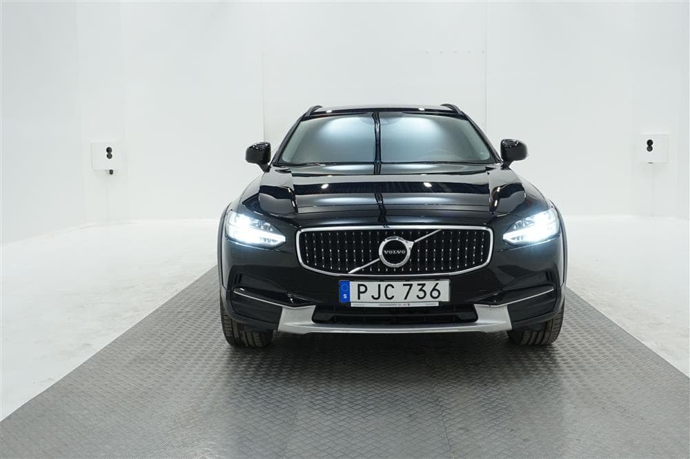 Volvo V90 Cross Country