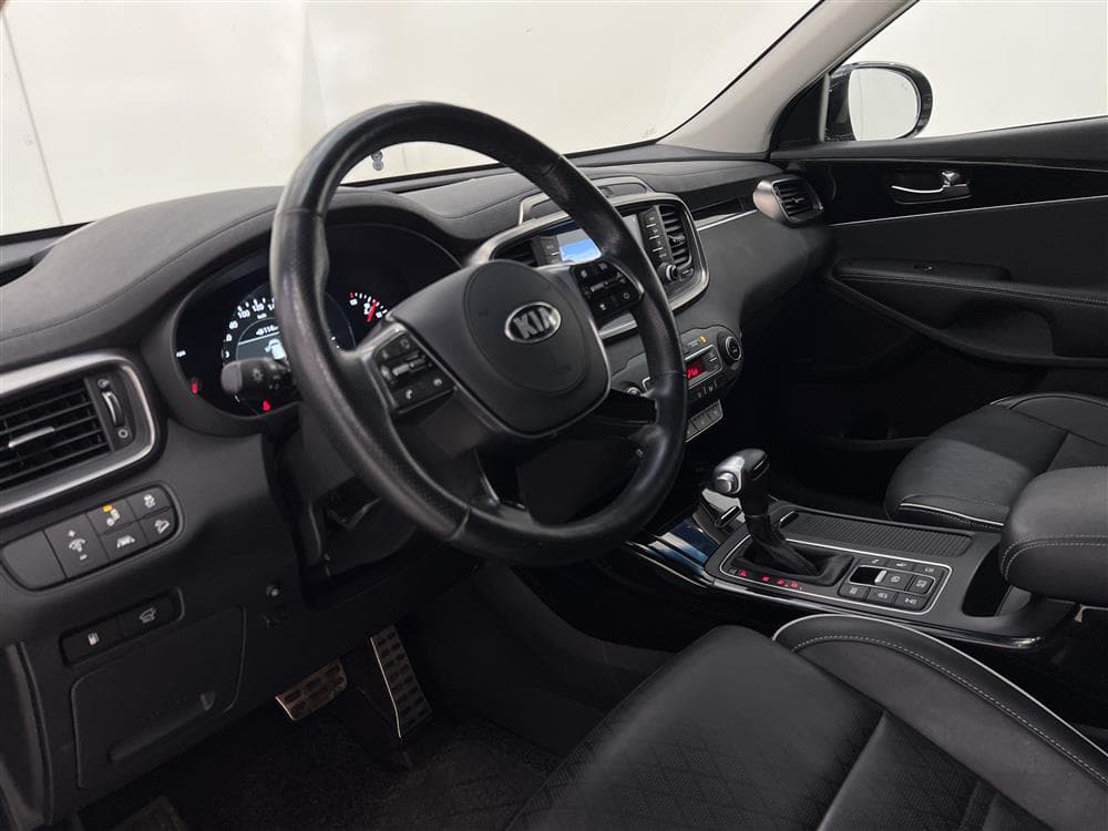 Kia Sorento 200hk AWD GT-Line 360° Drag Navi Pano H/K 7-Sits