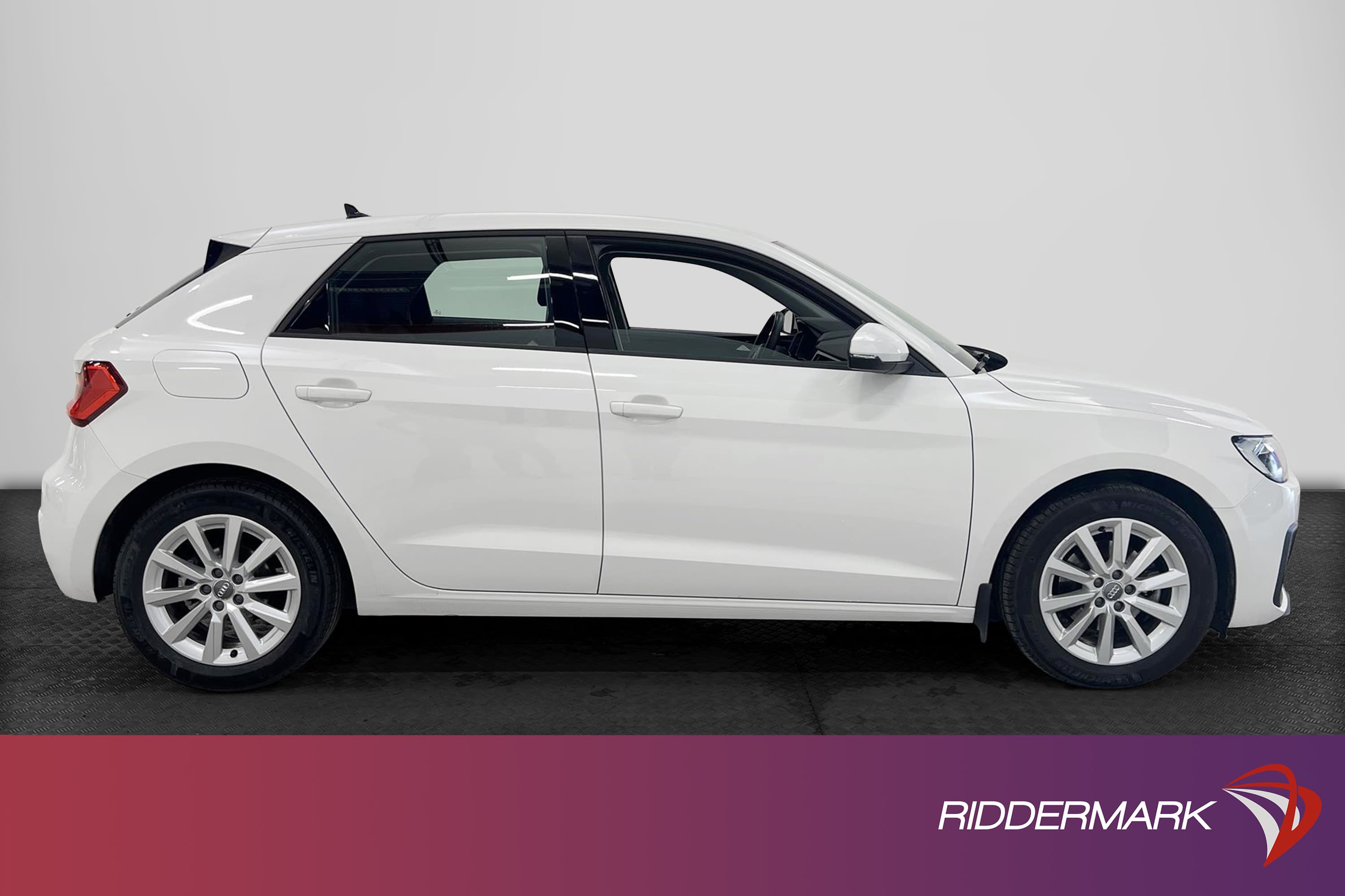 Audi A1 Sportback 30 TFSI 116hk Proline Cockpit C-Play 