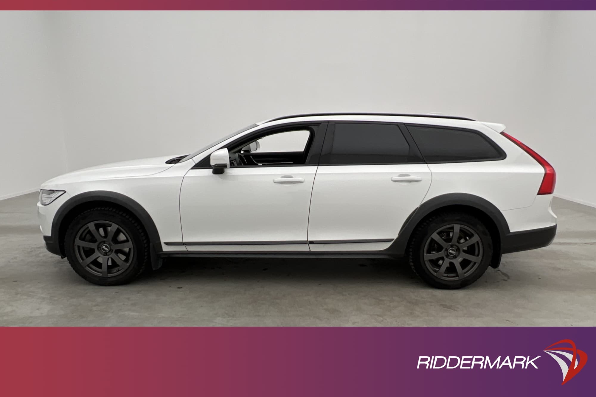 Volvo V90 Cross Country D4 AWD