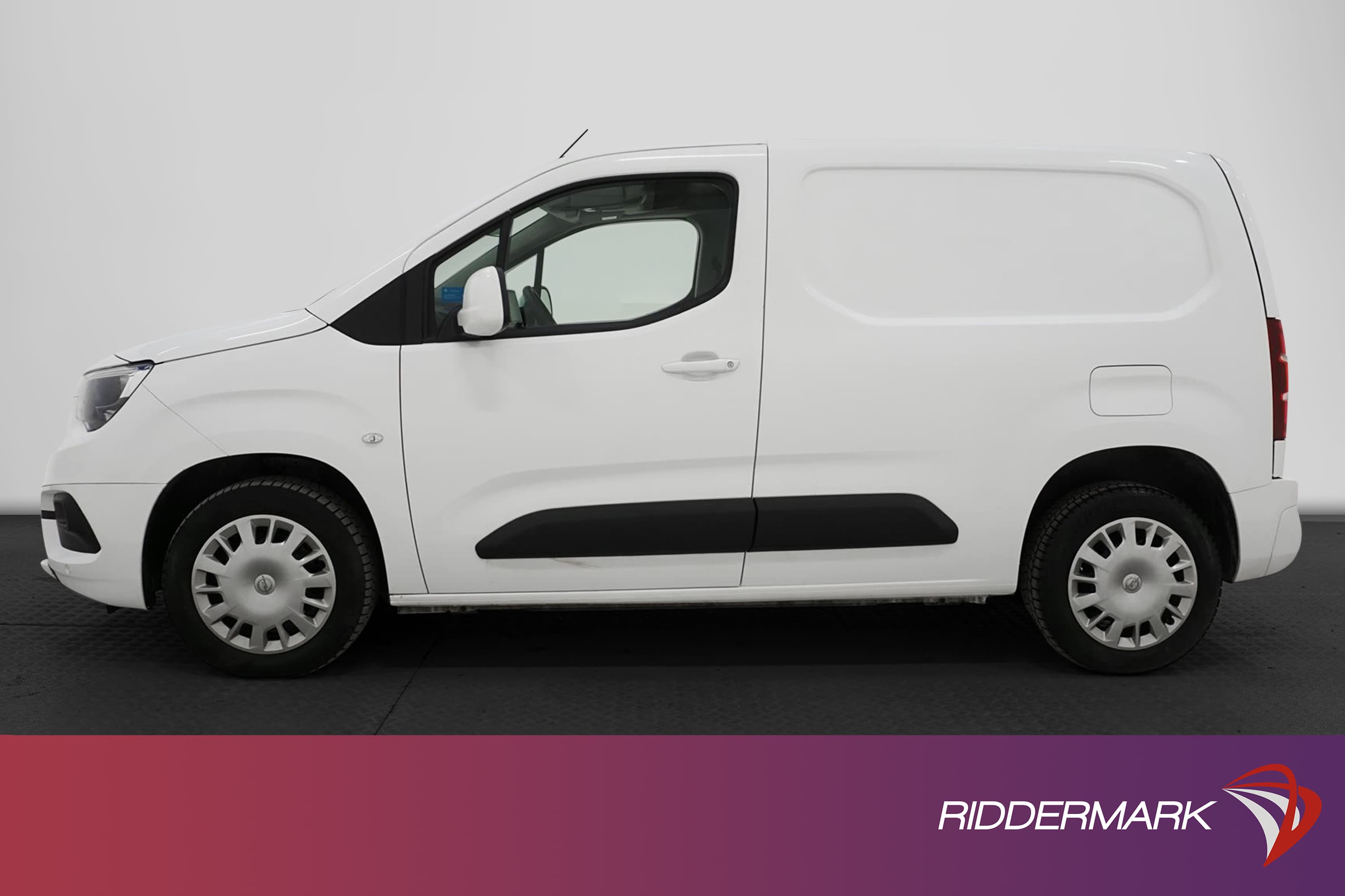 Opel Combo 1.5 Automat 130hk Kamera Drag Värmare Moms