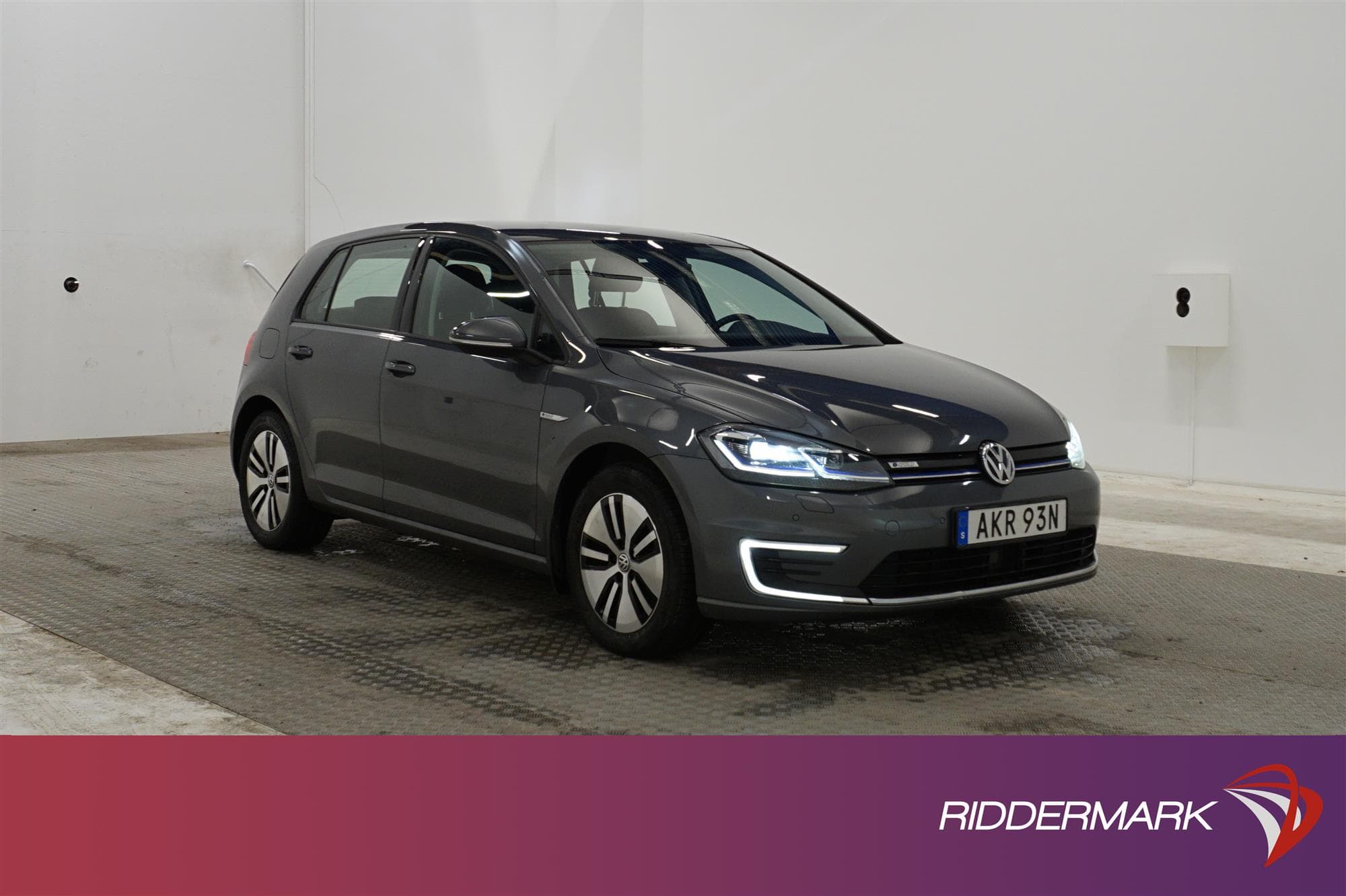 Volkswagen E-Golf 35.8 kWh 136hk