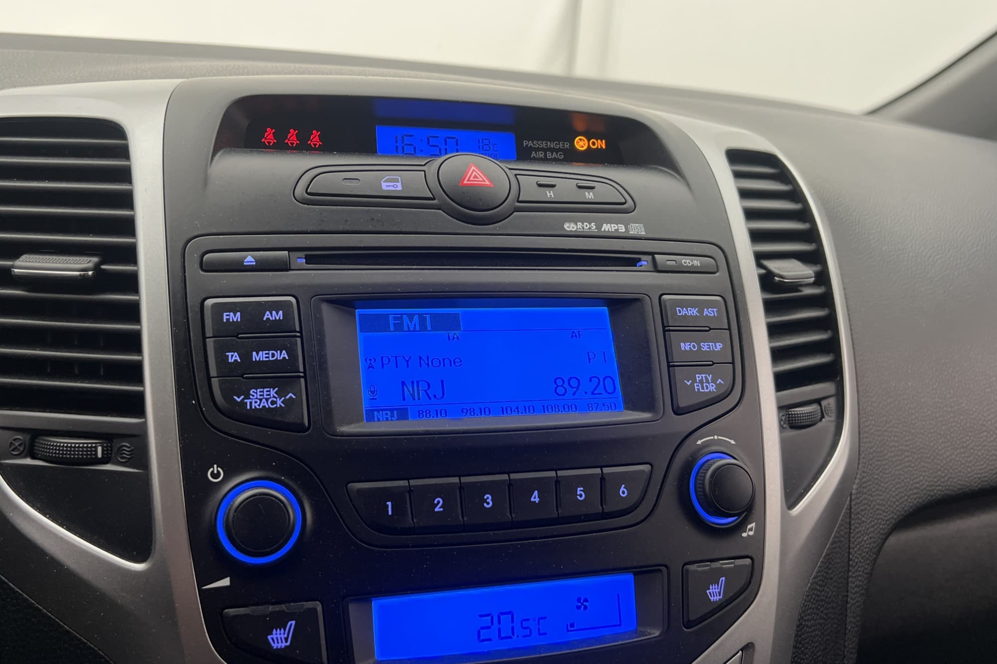 Hyundai ix20 1.6 CRDi 116hk Comfort Farthållare Sensorer