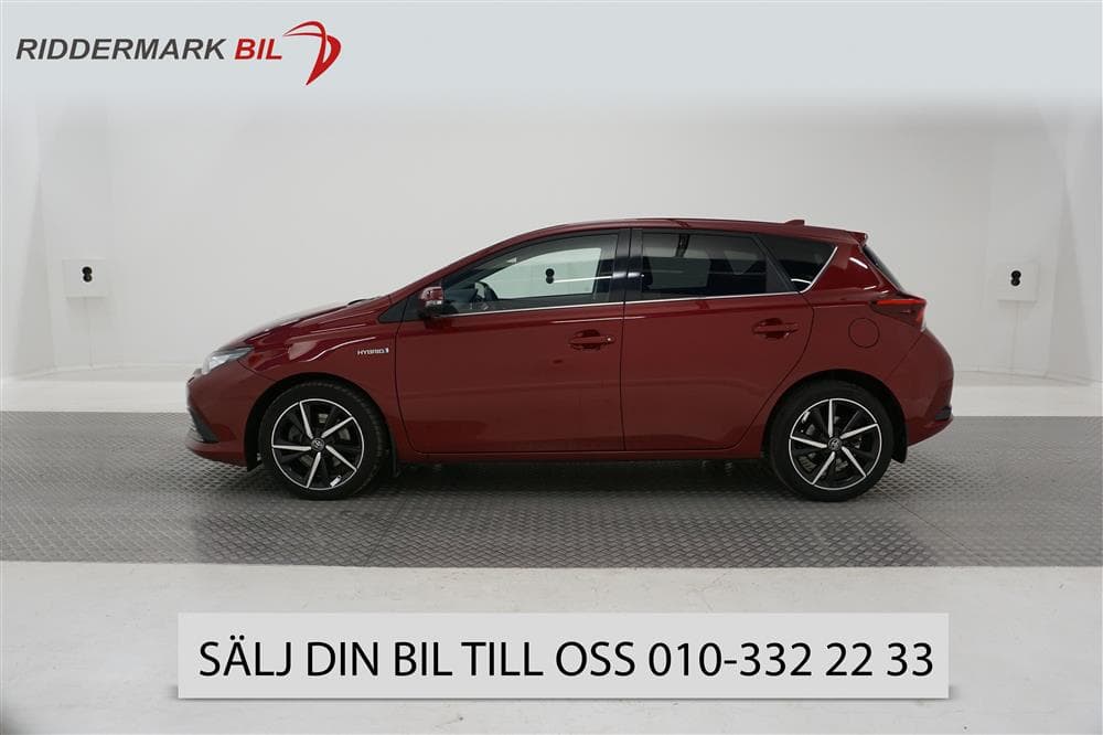 Toyota Auris 1.8 Hybrid 99hk