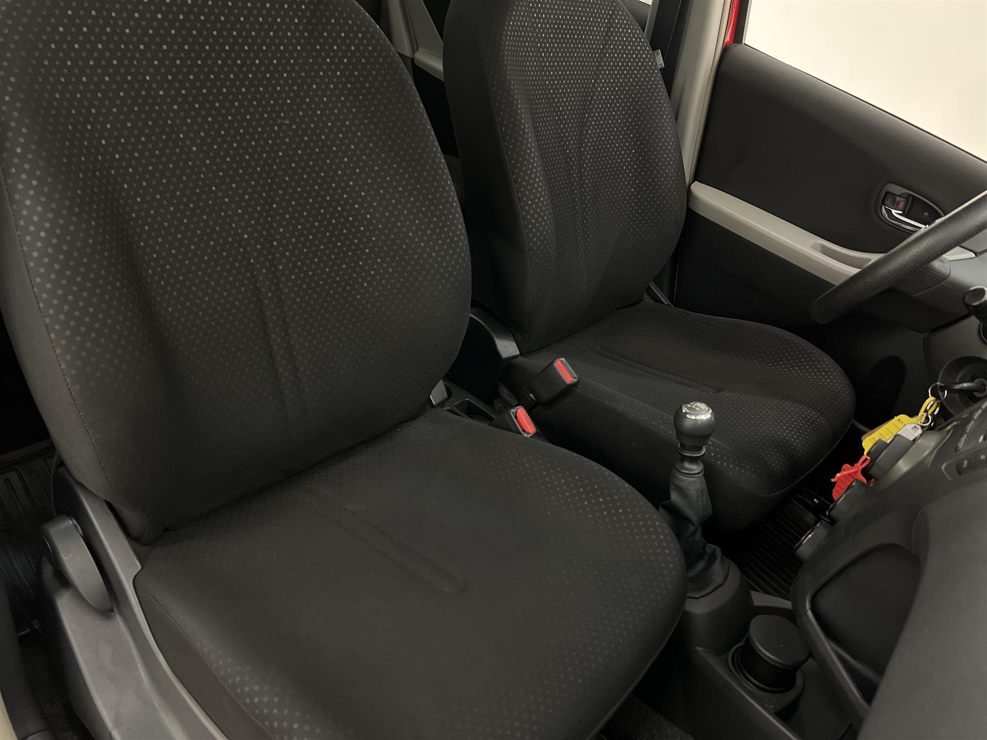 Toyota Yaris 1.33 Dual VVT-i 99hk 1 Brukare Välservad Nybes