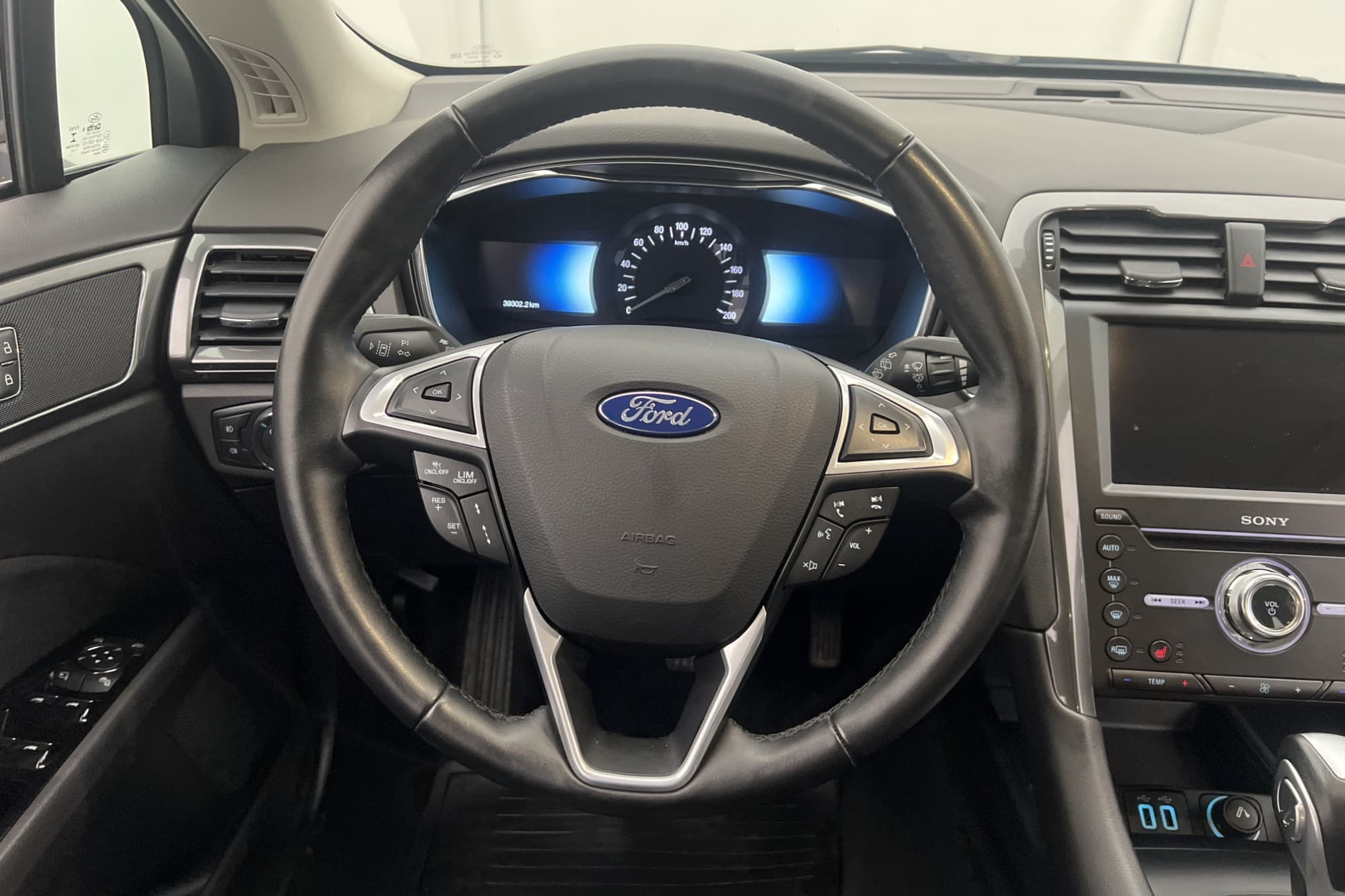 Ford Mondeo Kombi Hybrid 187hk Titanium Kamera Navi