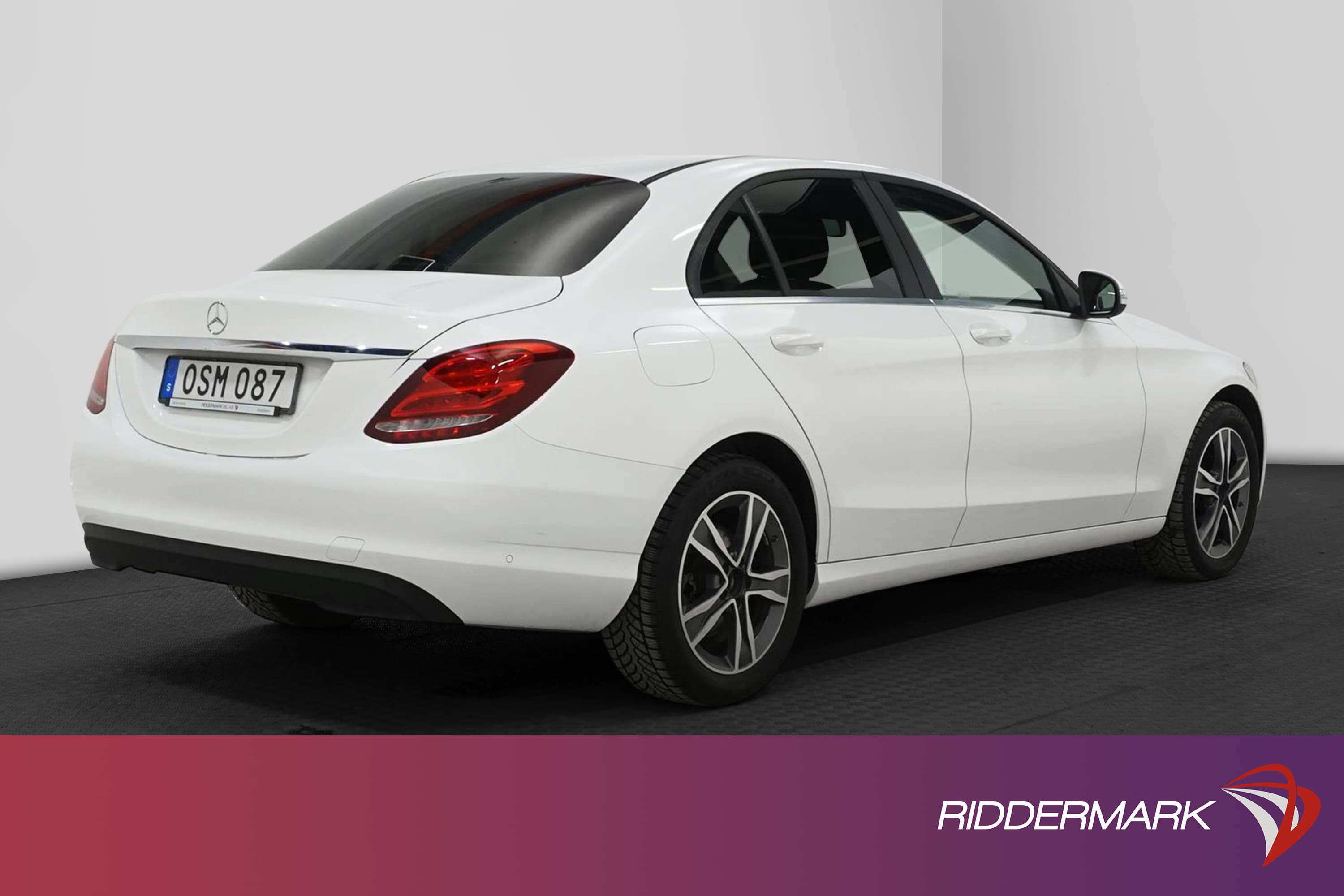 Mercedes-Benz C 220 BlueTEC 170hk Navi PDC Välserv 0,43l/milexteriör