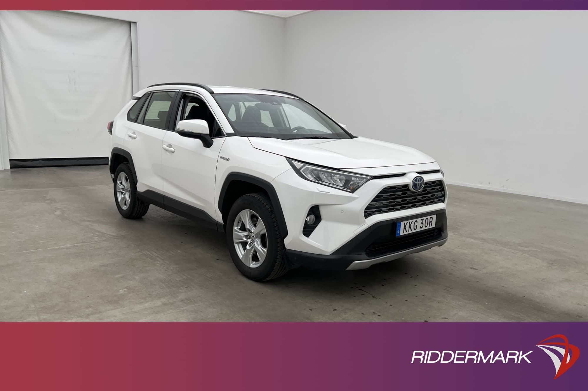 Toyota RAV4 Hybrid AWD 222hk Active Kamera Navi Rattvärme