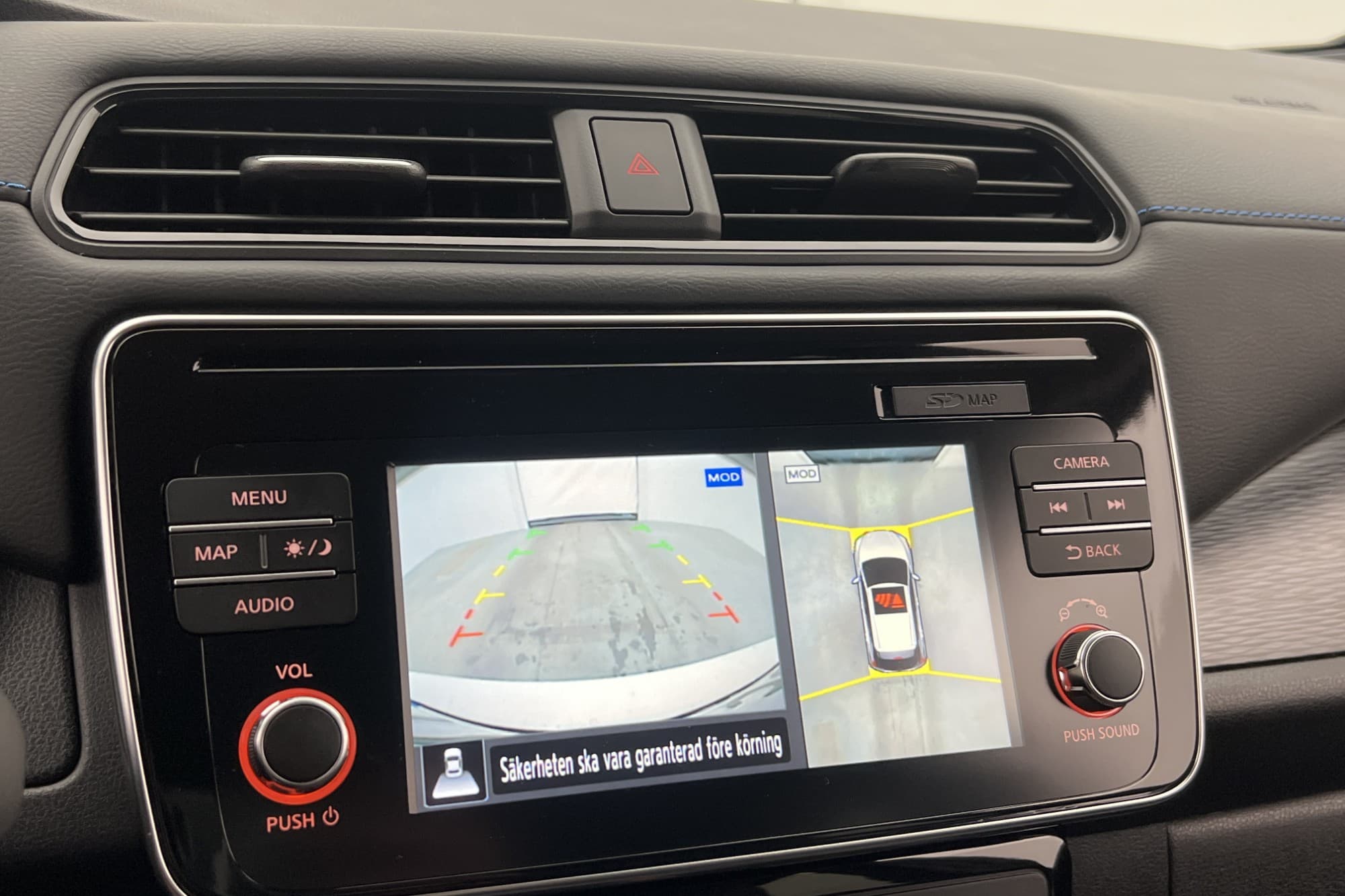 Nissan Leaf 40 kWh 150hk Tekna Värmare BOSE 360° Navigation