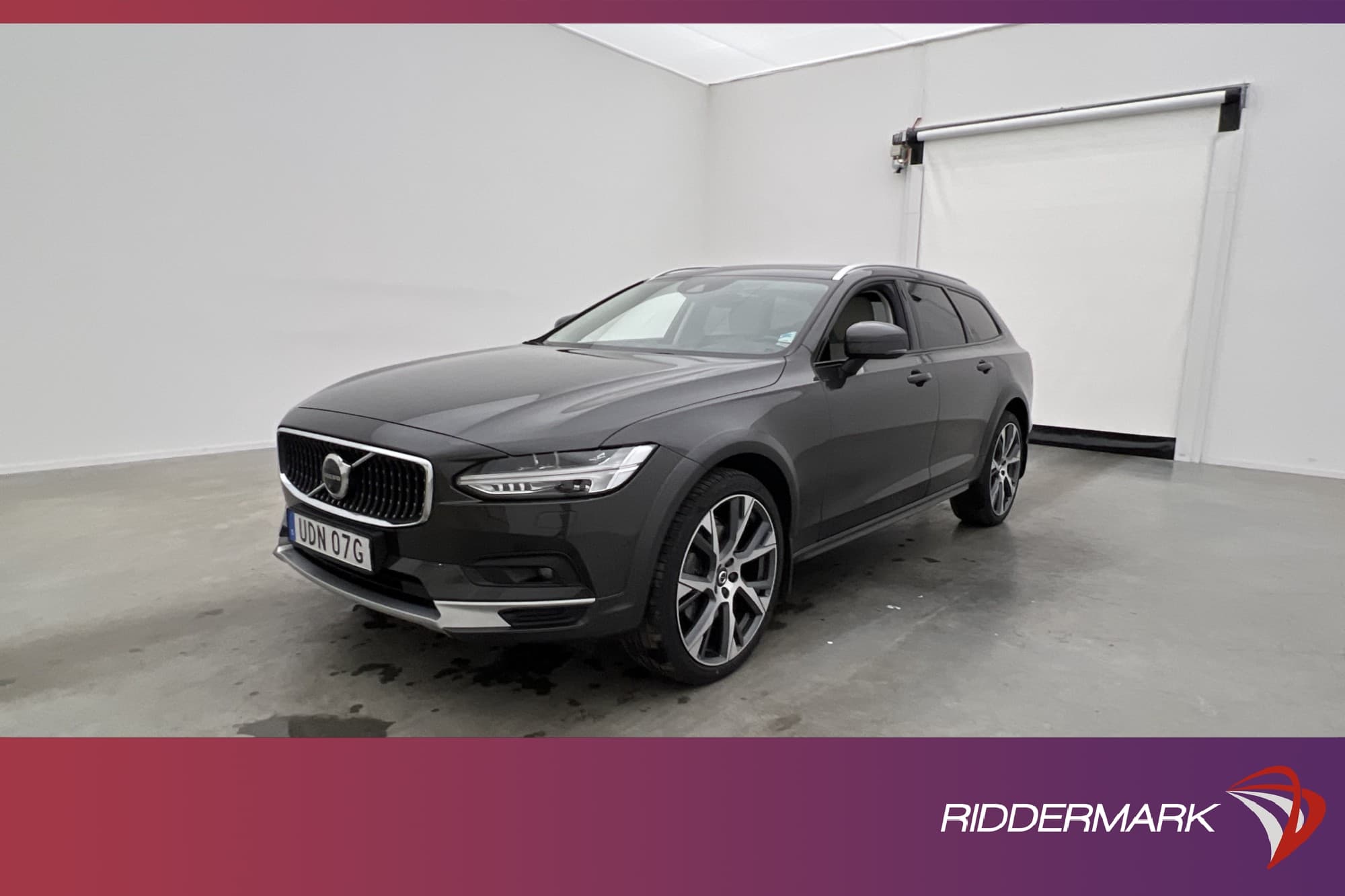 Volvo V90 Cross Country B5 AWD