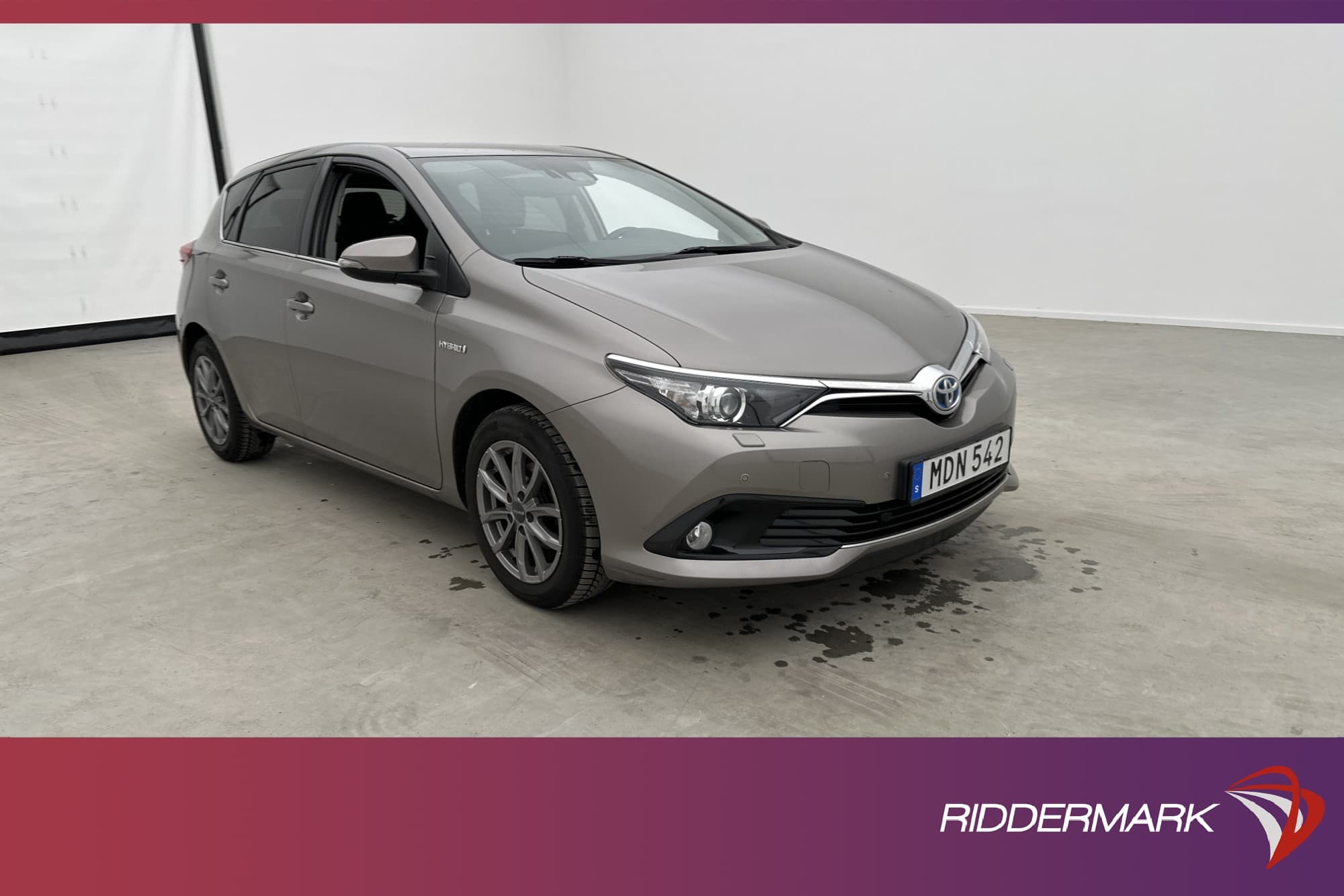 Toyota Auris Hybrid 136hk