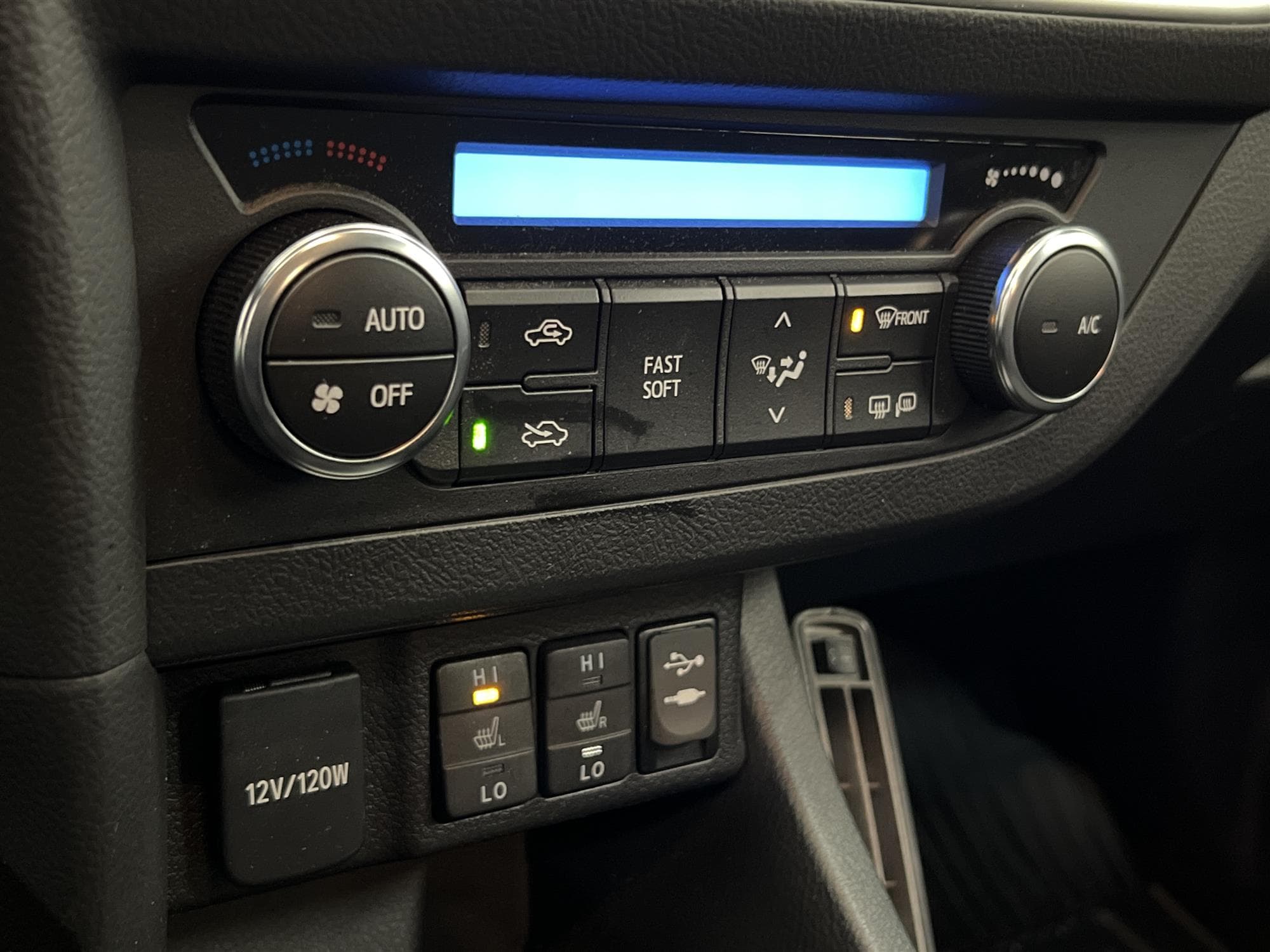 Toyota  Auris 1.6 132hk 1 Brukare M&K-Värm B-Kam 0,57L/mil