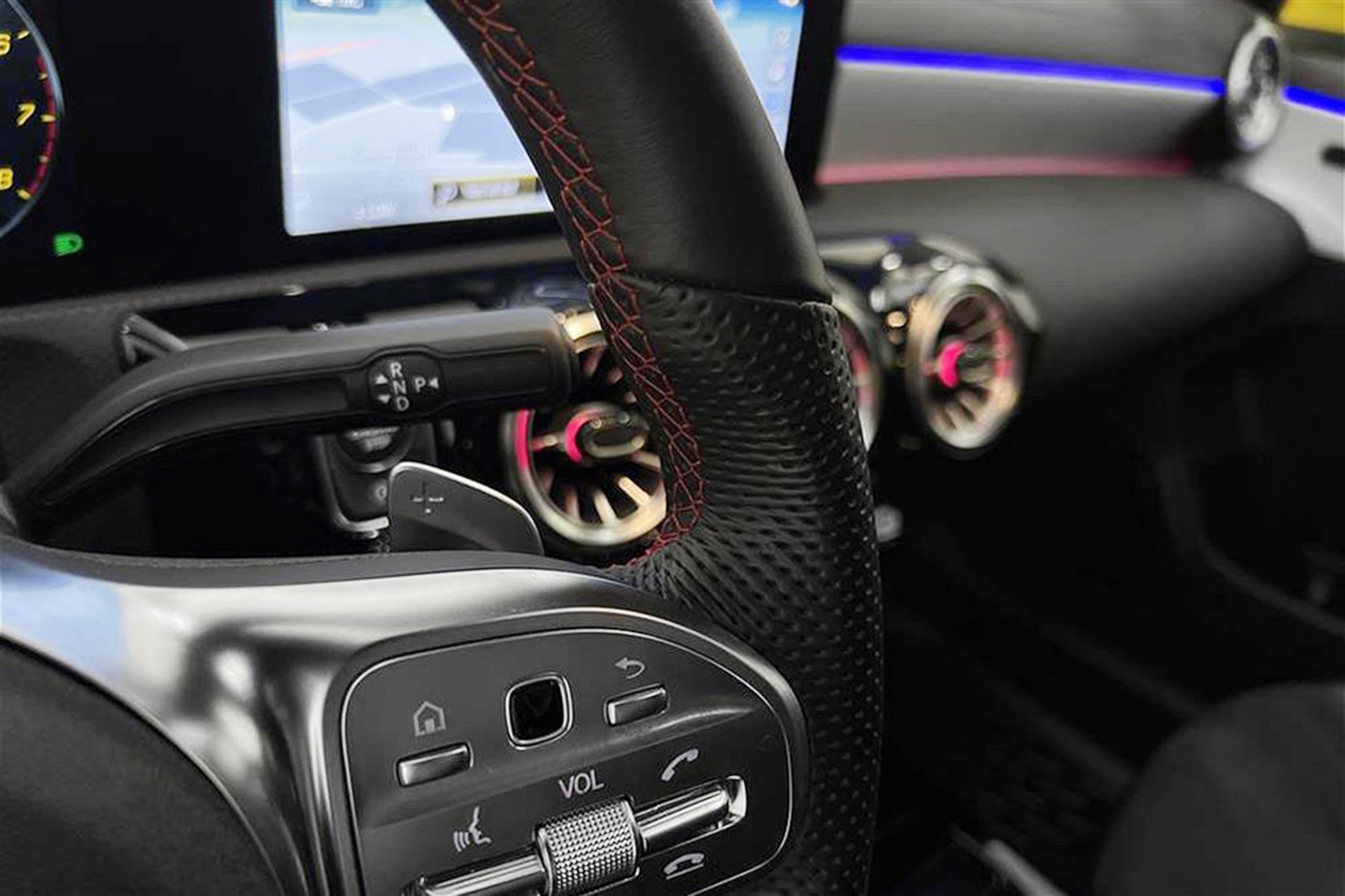 Mercedes-Benz CLA 200 SB 163hk AMG Wide Kamera GPS Drag MOMSinteriör