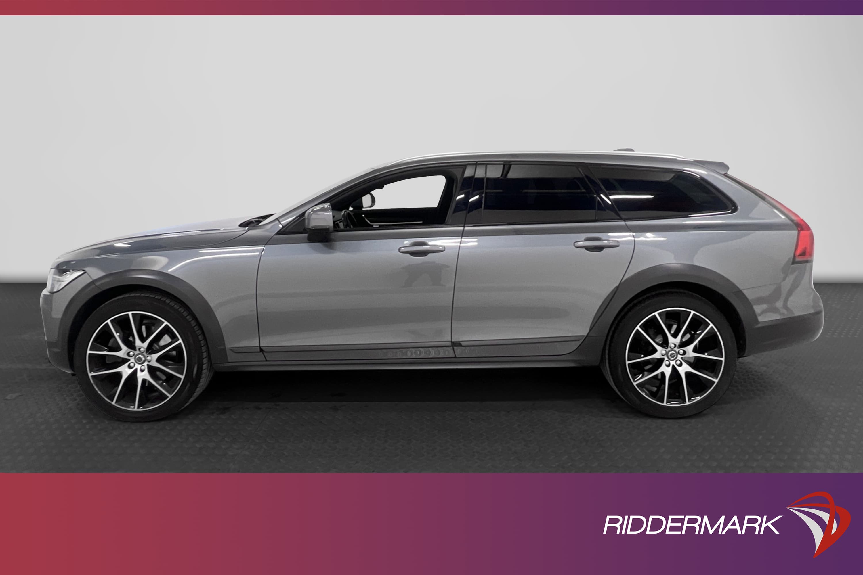 Volvo V90 Cross Country