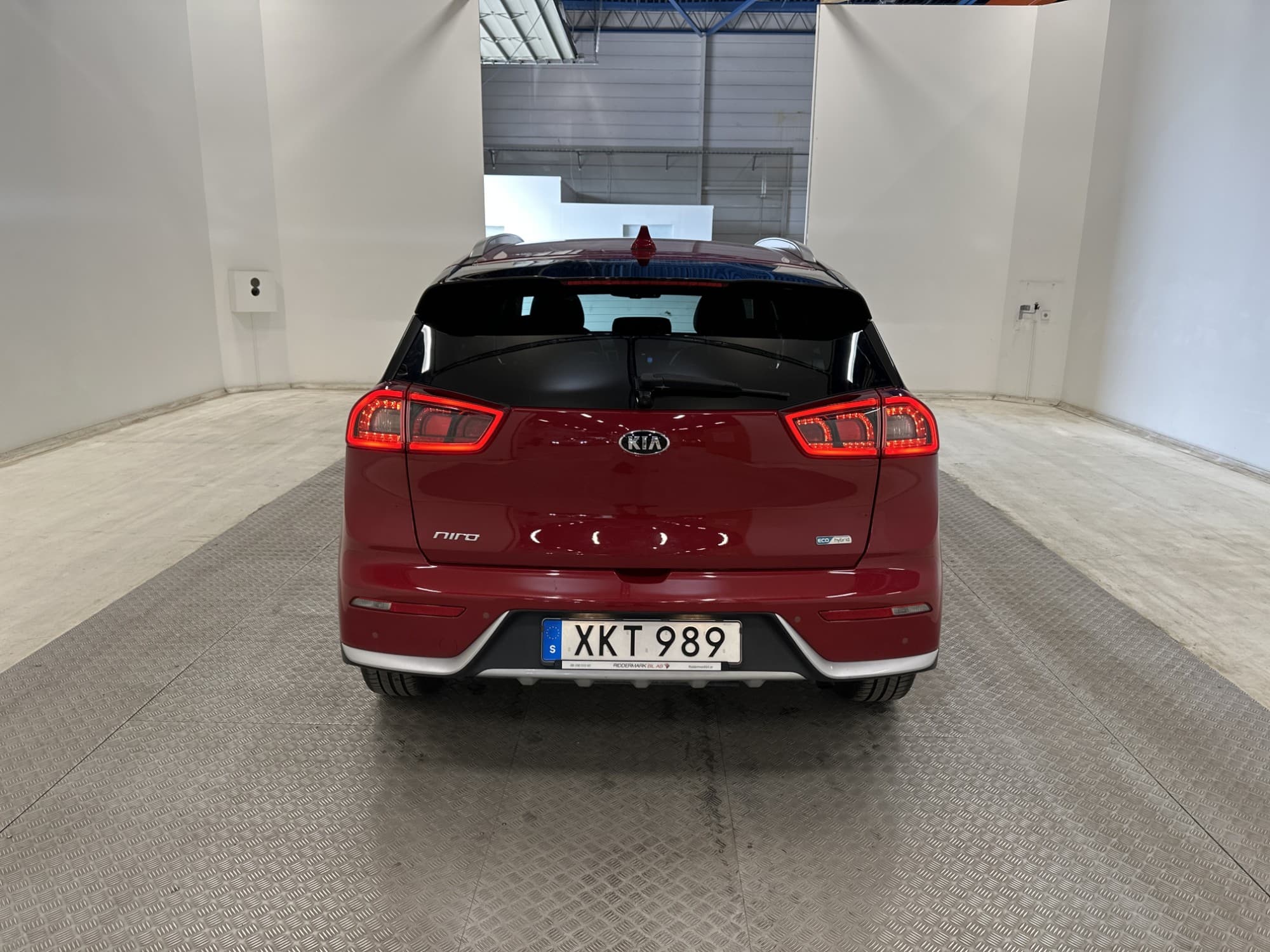 Kia Niro Hybrid 141hk Plus 2 R-värm Navi Skinn Kamera