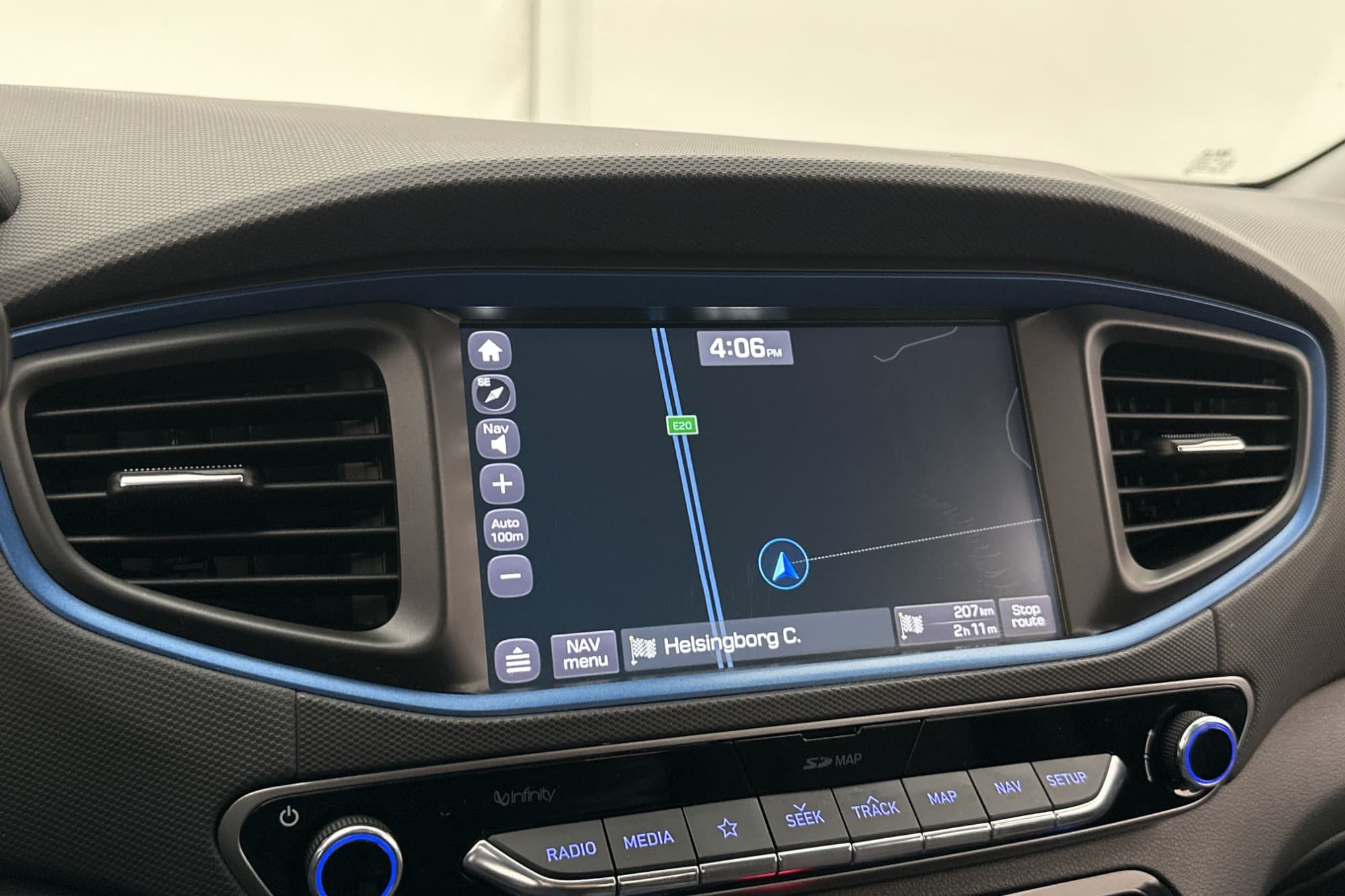 Hyundai IONIQ Plug-in 164hk Premium Plus Kamera Navi CarPlay