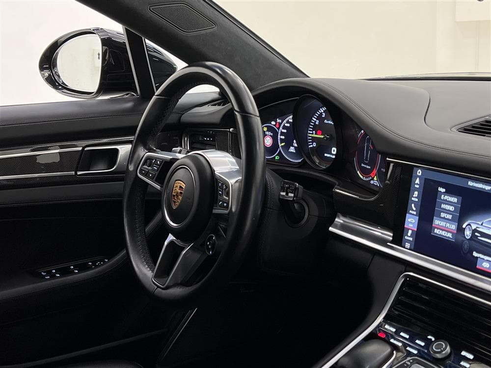 Porsche Panamera Turbo S E-Hybrid 680hk Kolfiber Pano Burmes