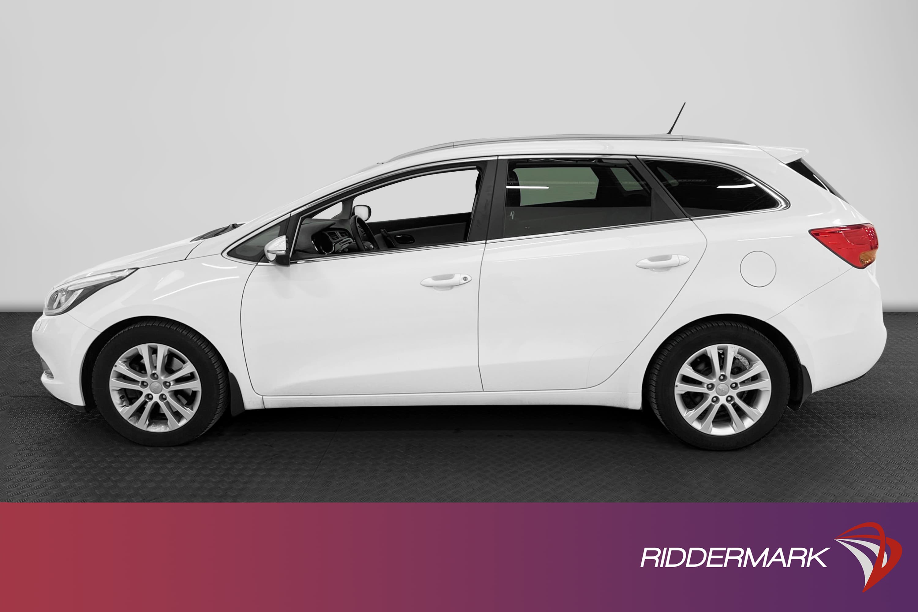 Kia Ceed 1.6 CRDi 128 hk Panorama Navi 0.38l/mil