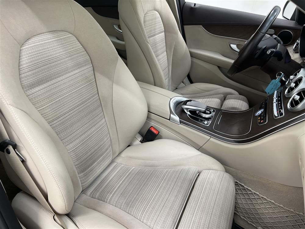 Mercedes-Benz C 250d 4MATIC 204hk Backkamera Drag 0,46l/milinteriör