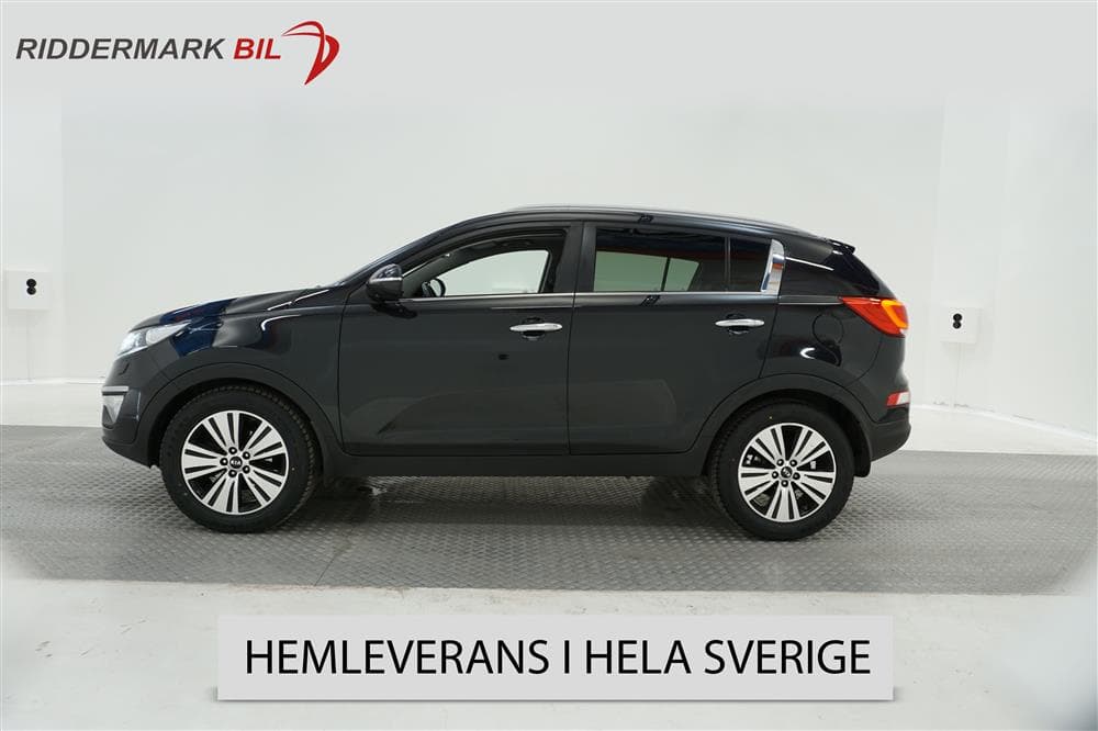 Kia Sportage 2.0 CRDi AWD 184hk Panorama Kamera Navi Skinnexteriör