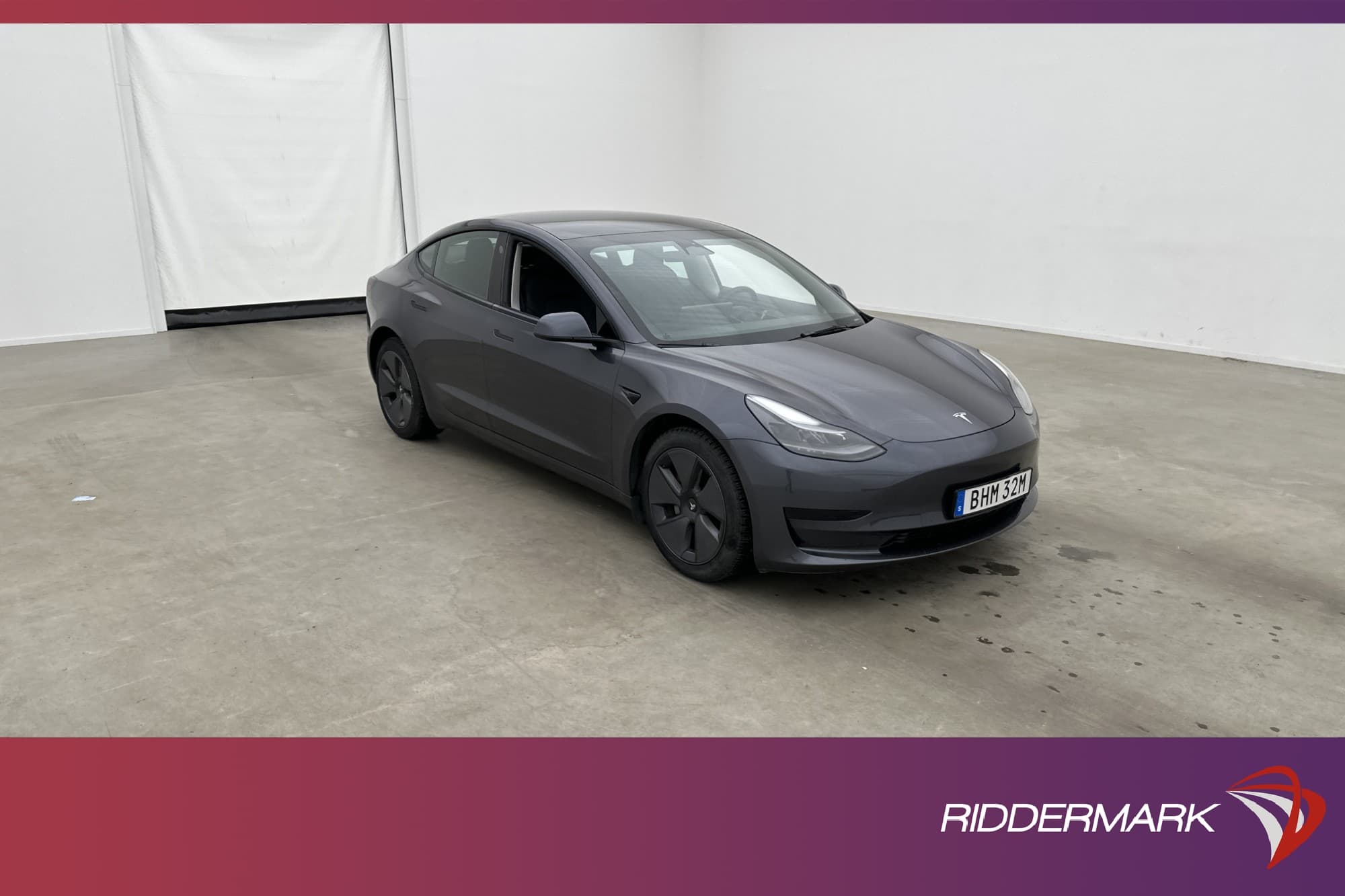 Tesla Model 3 Standard Range