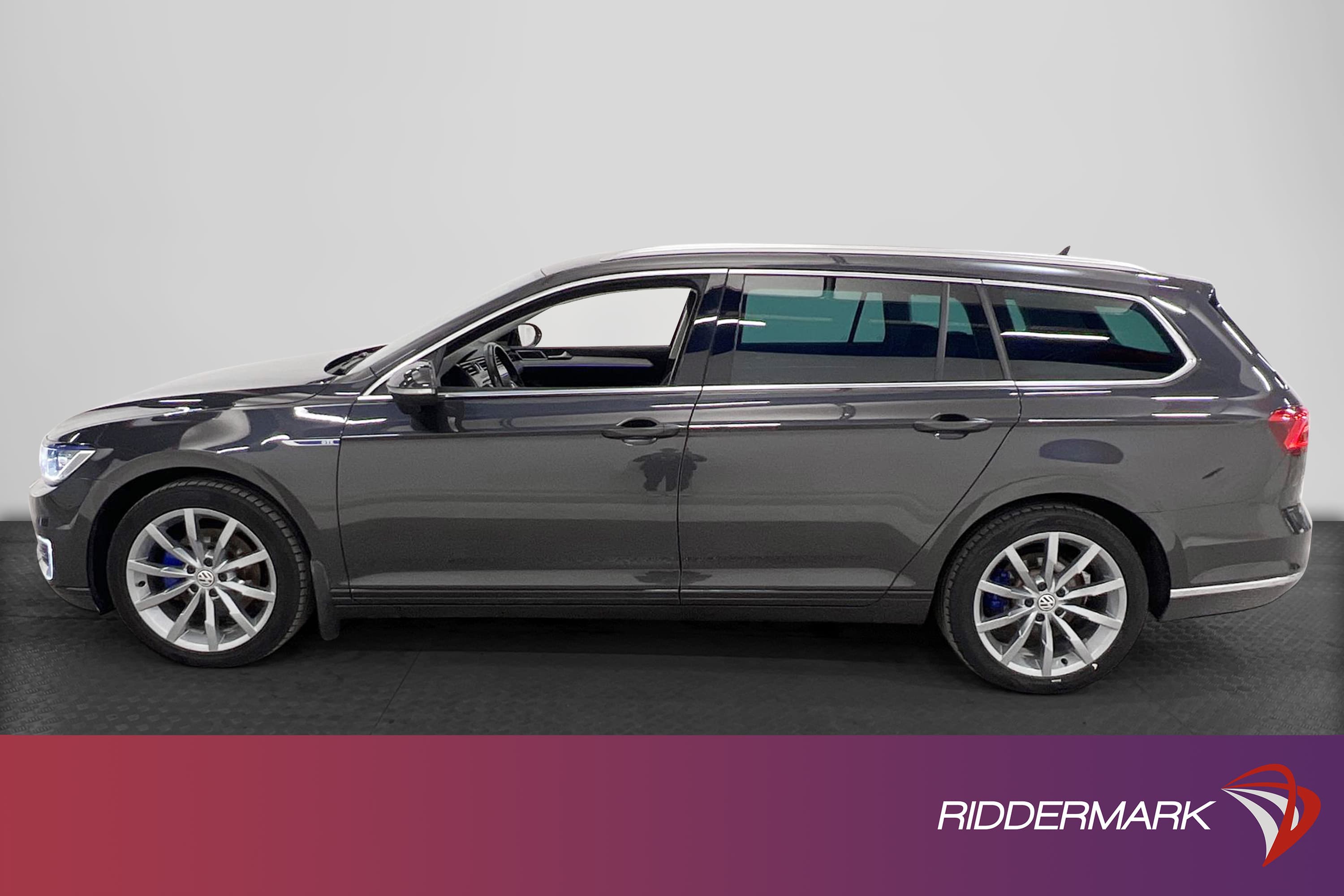 Volkswagen Passat GTE 218hk