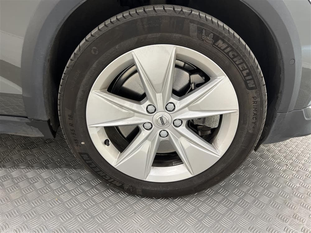 Volvo V60 B4 Cross Country AWD Momentum GPS H/K Kamera Drag