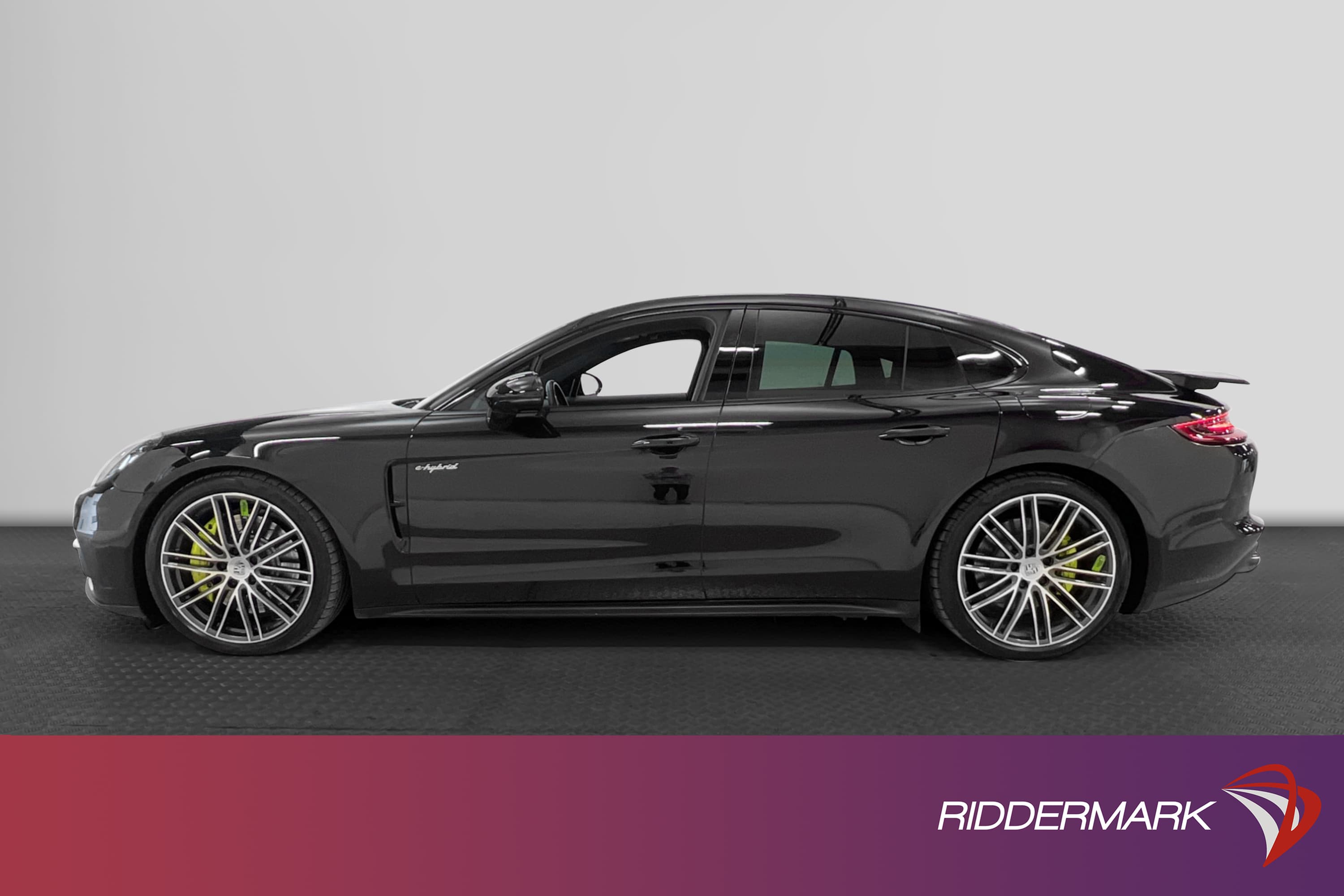 Porsche Panamera 4 E-Hybrid 462hk