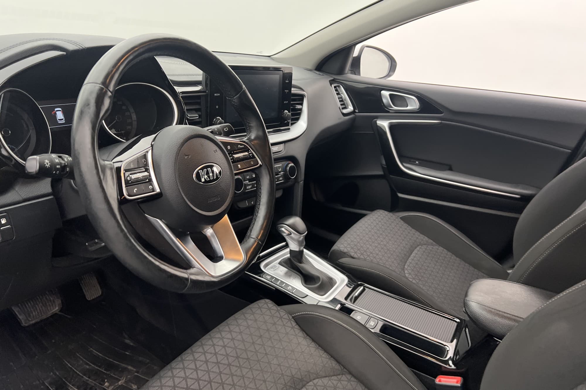 Kia Ceed Sportswagon Plug-in 141hk Advance Kamera CarPlay