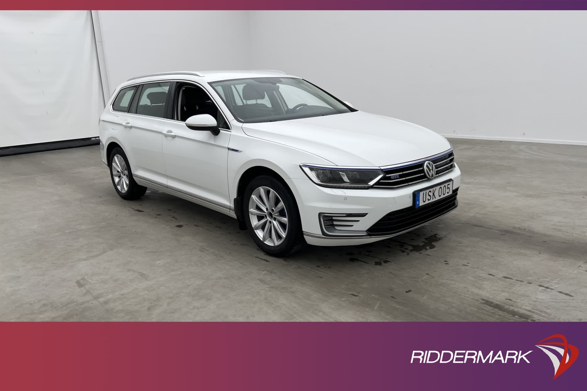 Volkswagen Passat GTE 218hk
