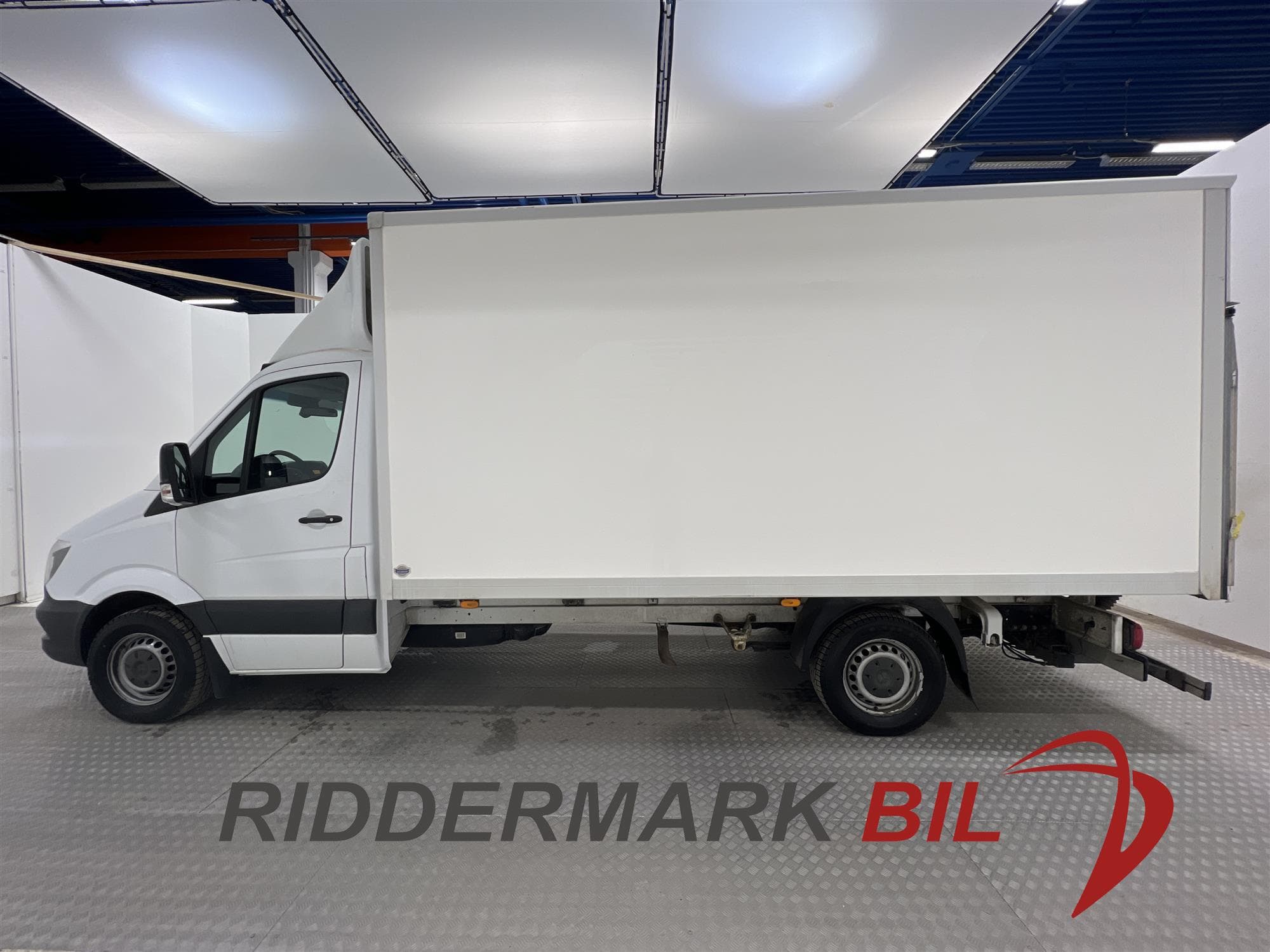 Mercedes-Benz Sprinter 319 Automat Bakgavel Värmare Moms