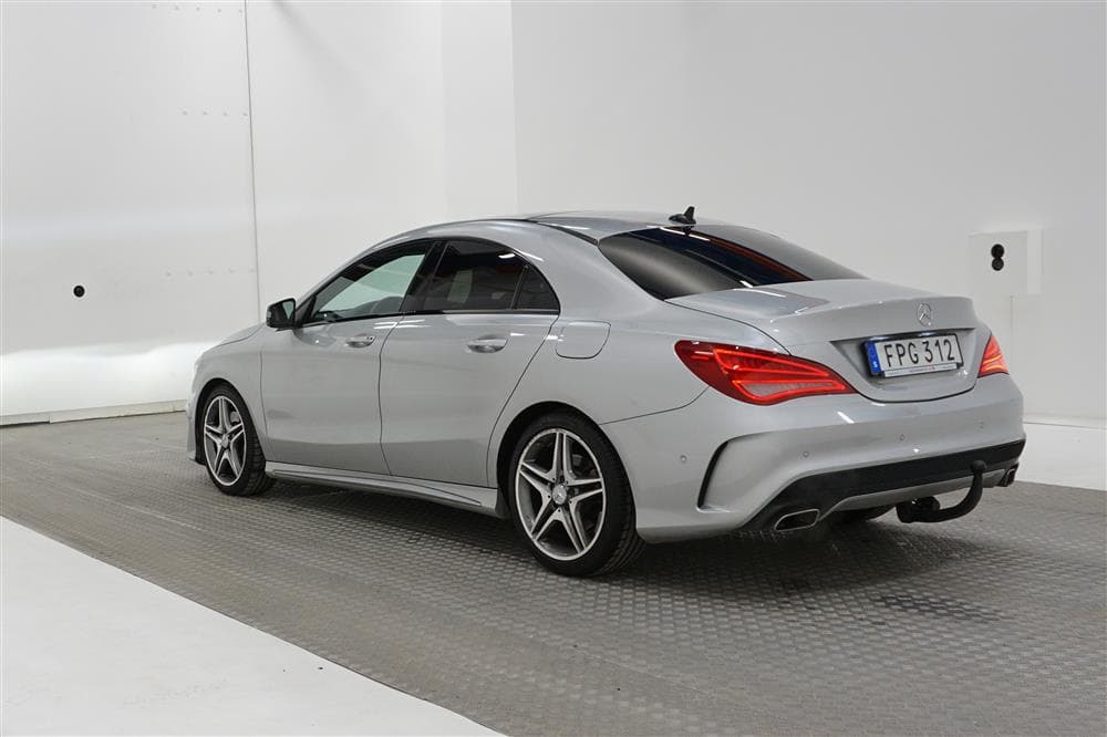 Mercedes-Benz CLA 250 211hk  AMG Pano Navi Drag Skinn