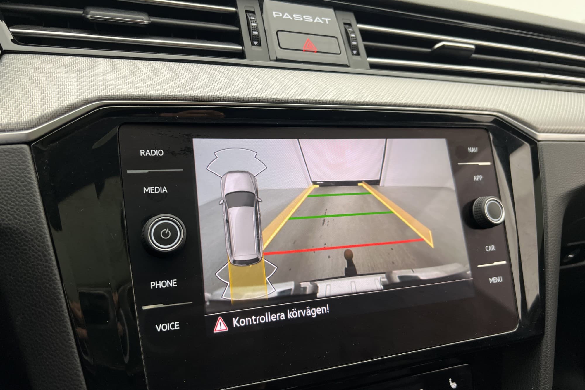 Volkswagen Passat TDI 4M 200hk R-Line Pano Cockpit Värm Drag