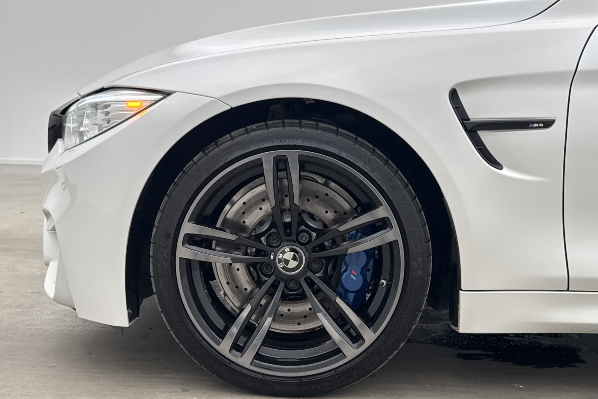 BMW M4 Coupé 431hk M-Performance Navi HUD H/K Svensksåld