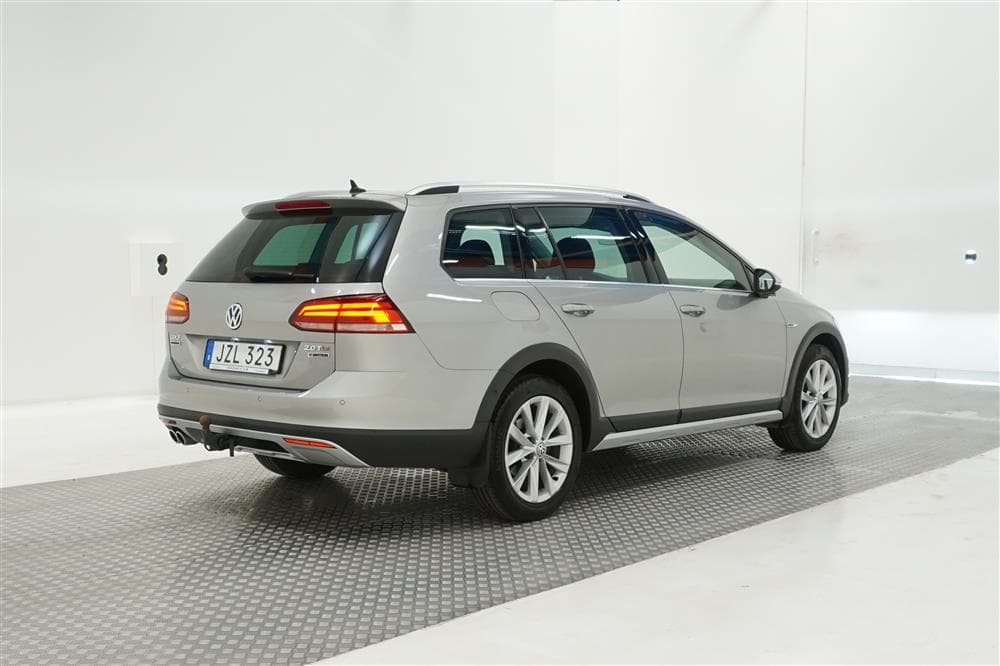 Volkswagen Golf Alltrack 2.0 TDI 4M D-Värm Cockpit B-Kameraexteriör