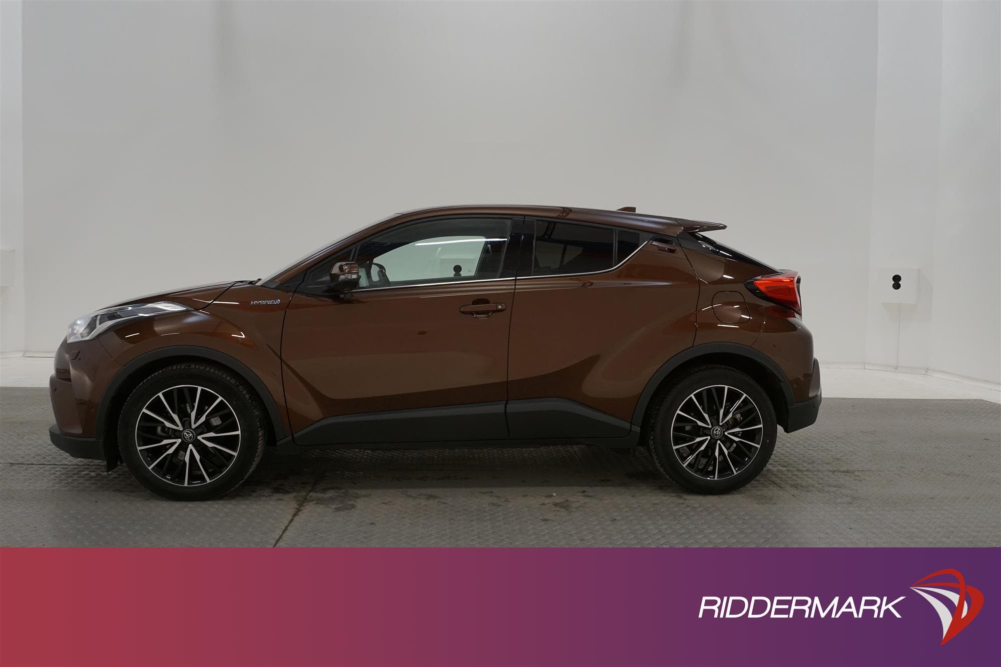 Toyota C-HR Hybrid CVT 122hk Style JBL