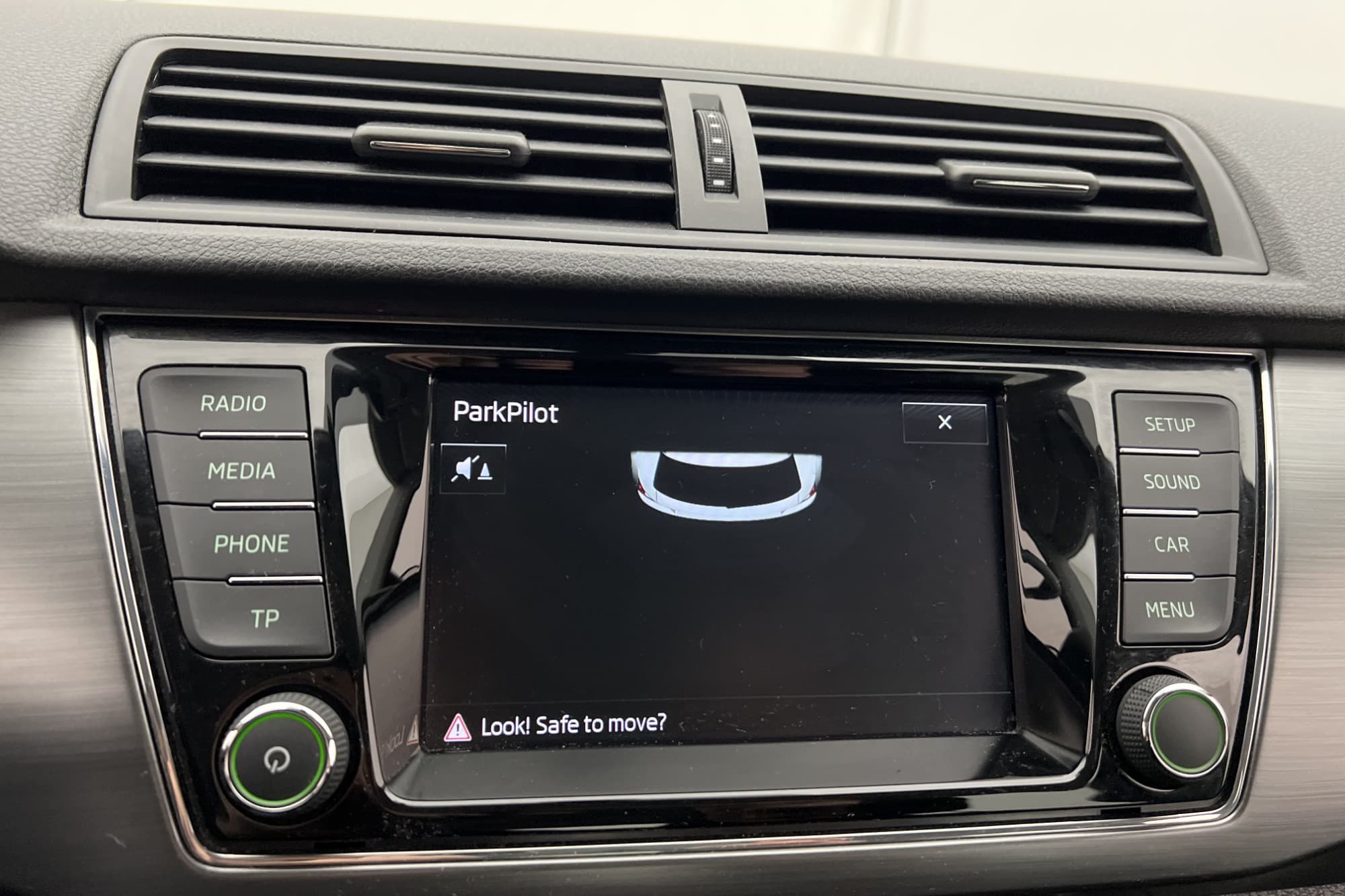 Skoda Fabia TSI 90hk Style Två-Brukare P-Sensorer CarPlay