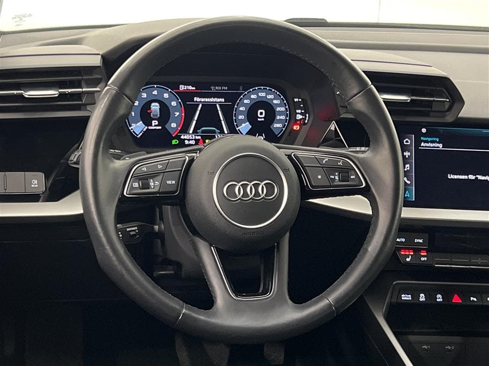 Audi A3 Sportback 35 TFSI 150hk Cockpit Drag 0,48l/milinteriör