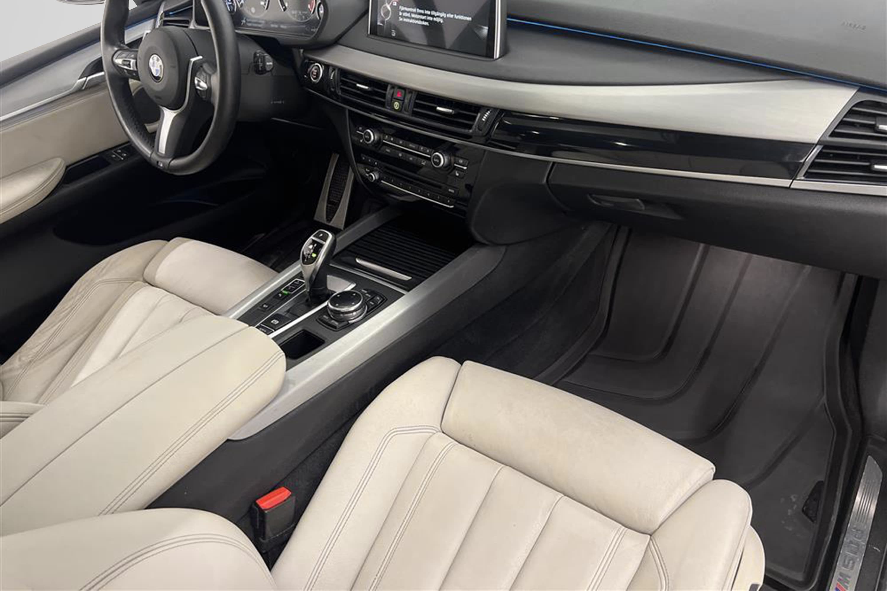 BMW X5 M50d 381hk M-Sport D-värm Panorama Navi Draginteriör
