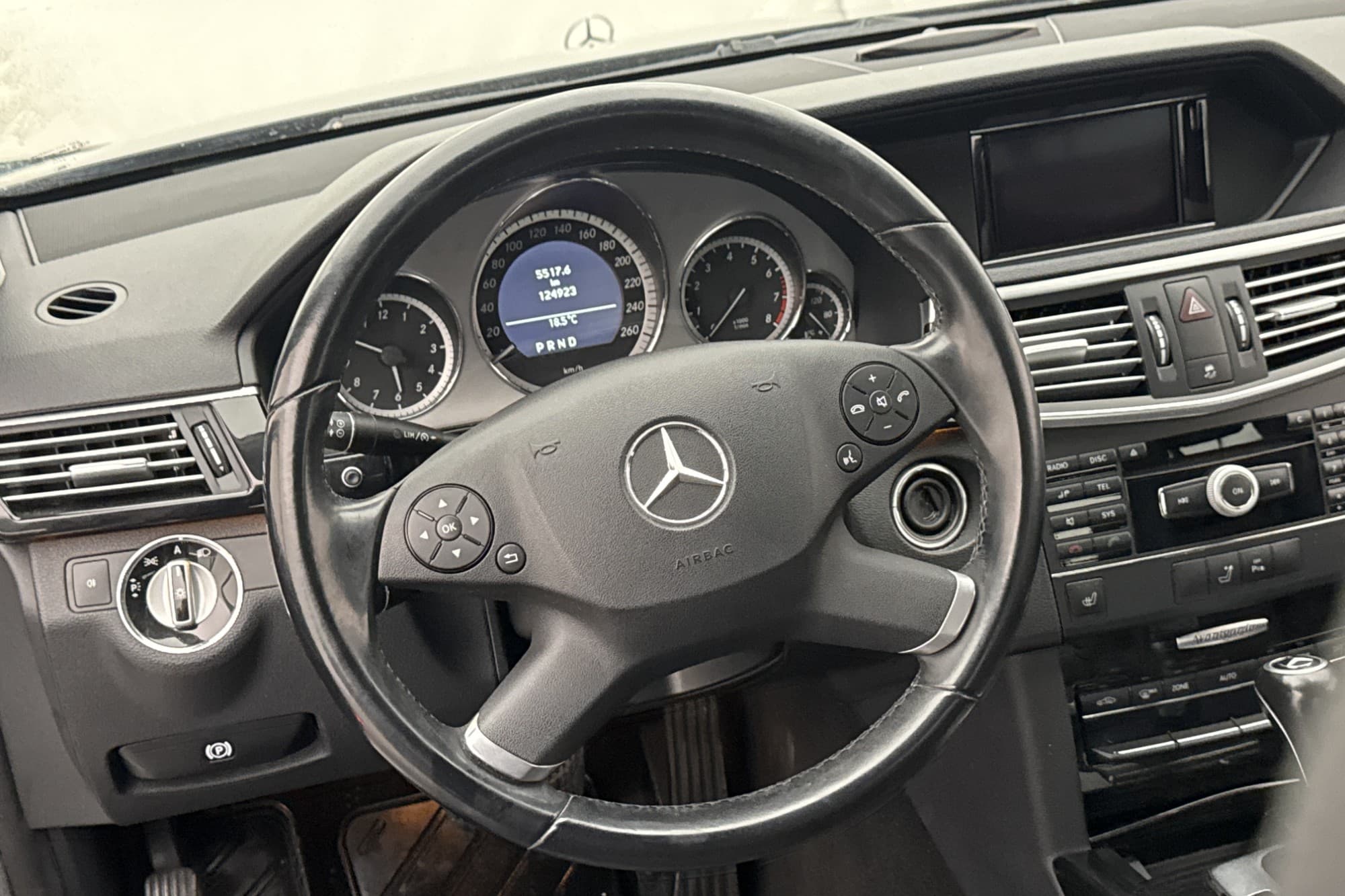 Mercedes-Benz E 250 Sedan 204hk Avantgarde En-Brukare Drag