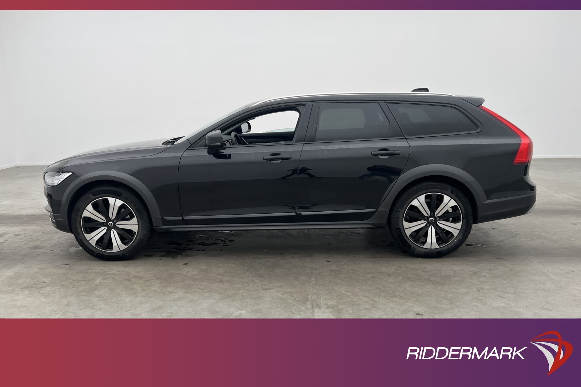 Volvo V90 Cross Country D4 AWD