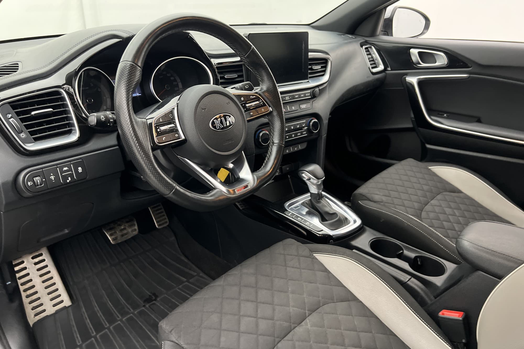Kia Ceed Sportswagon T-GDI 140hk GT-Line Kamera CarPlay Navi