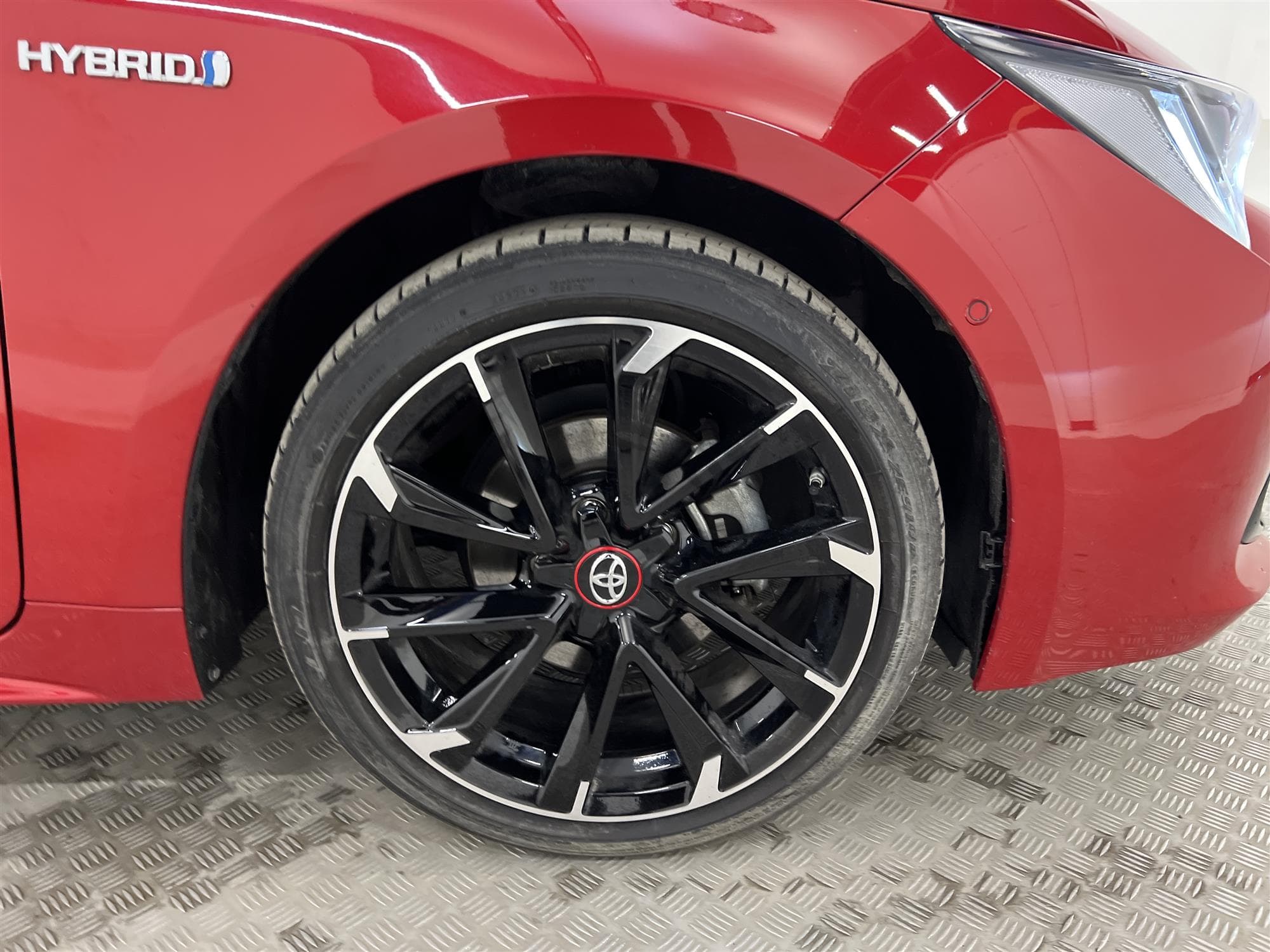 Toyota Corolla Hybrid 122hk GR Sport M&K-Värm HUD 0,4L/mil